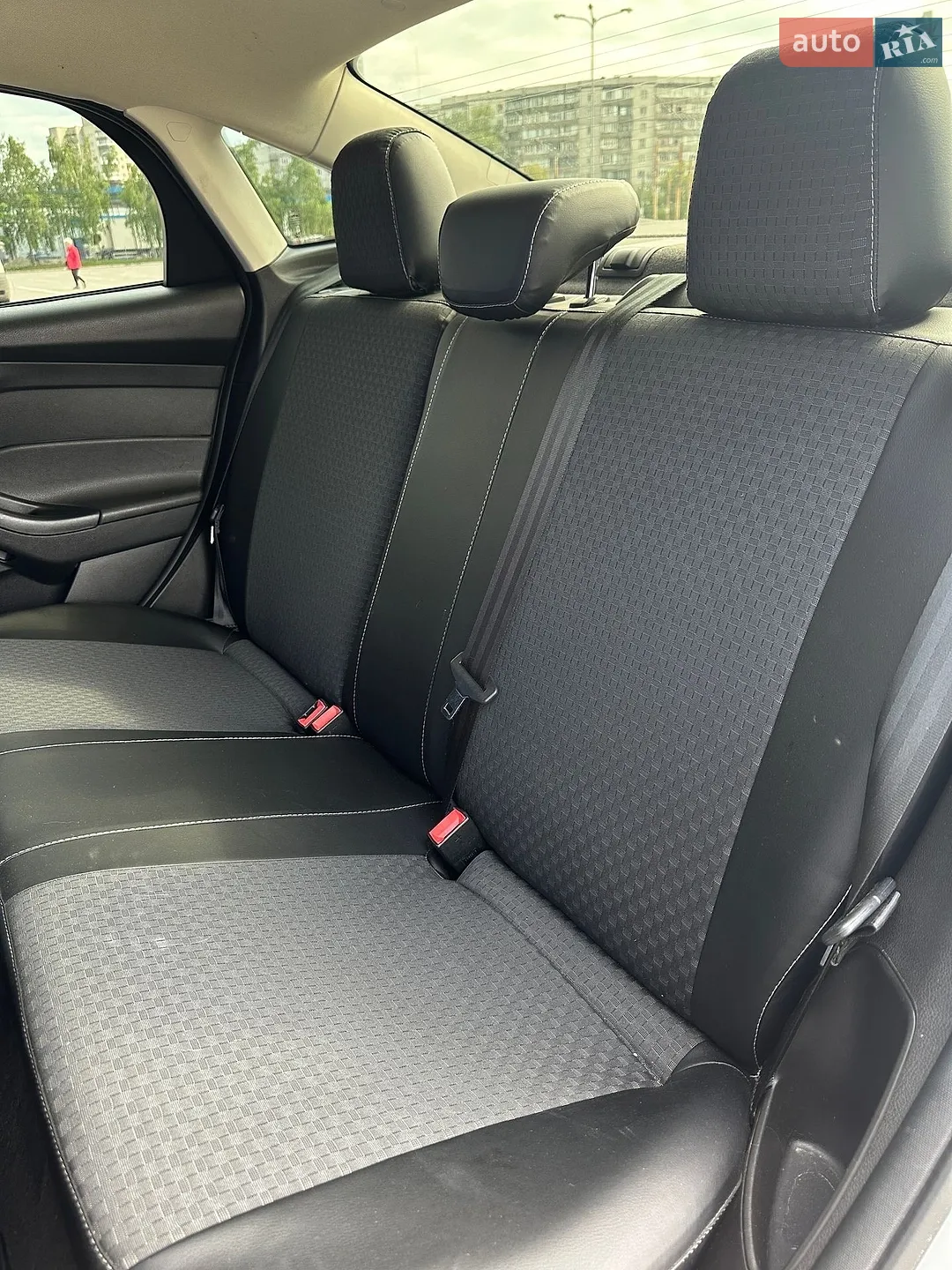 2015 Ford Focus - мініатюра 15
