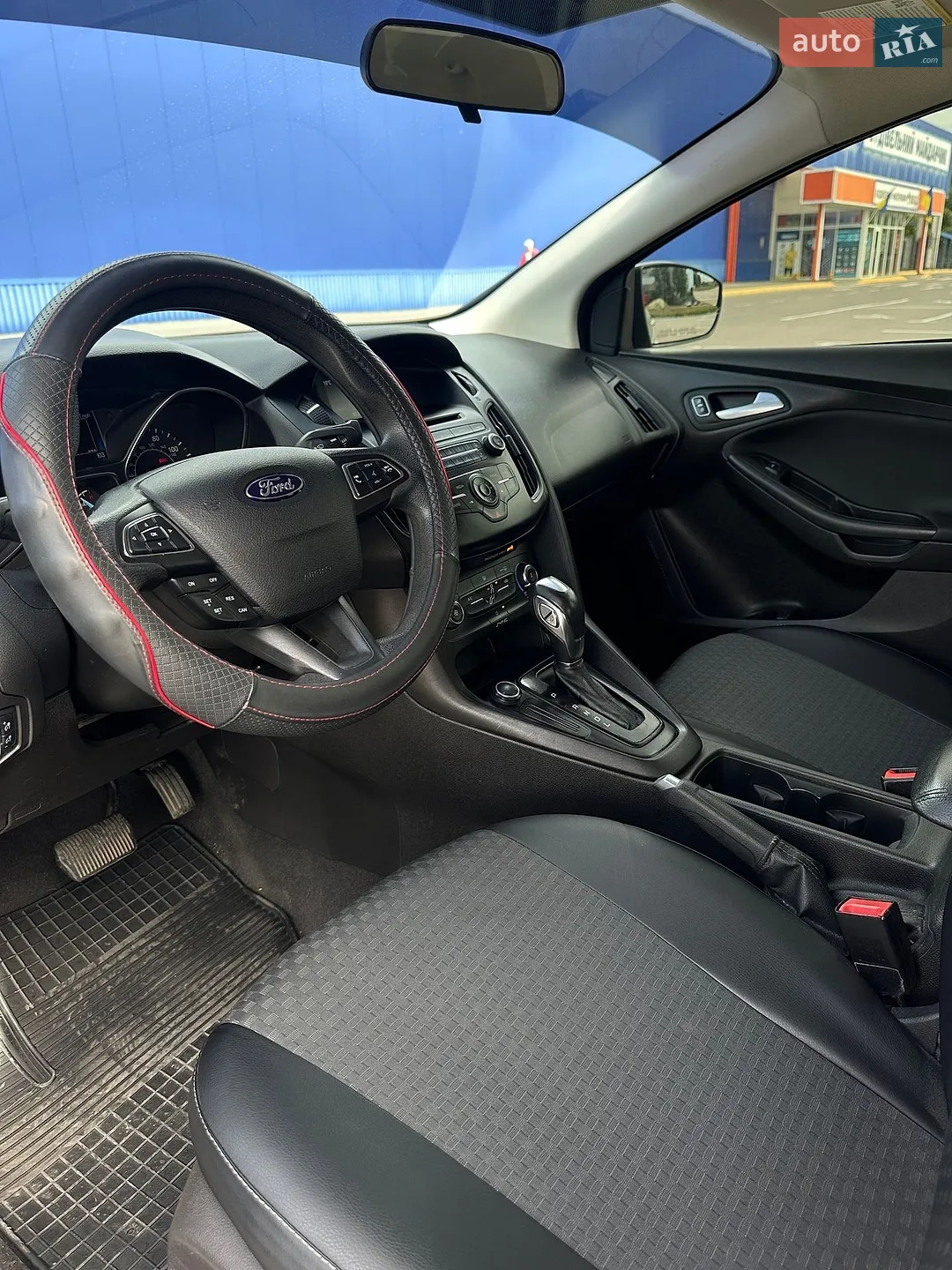 2015 Ford Focus - мініатюра 16