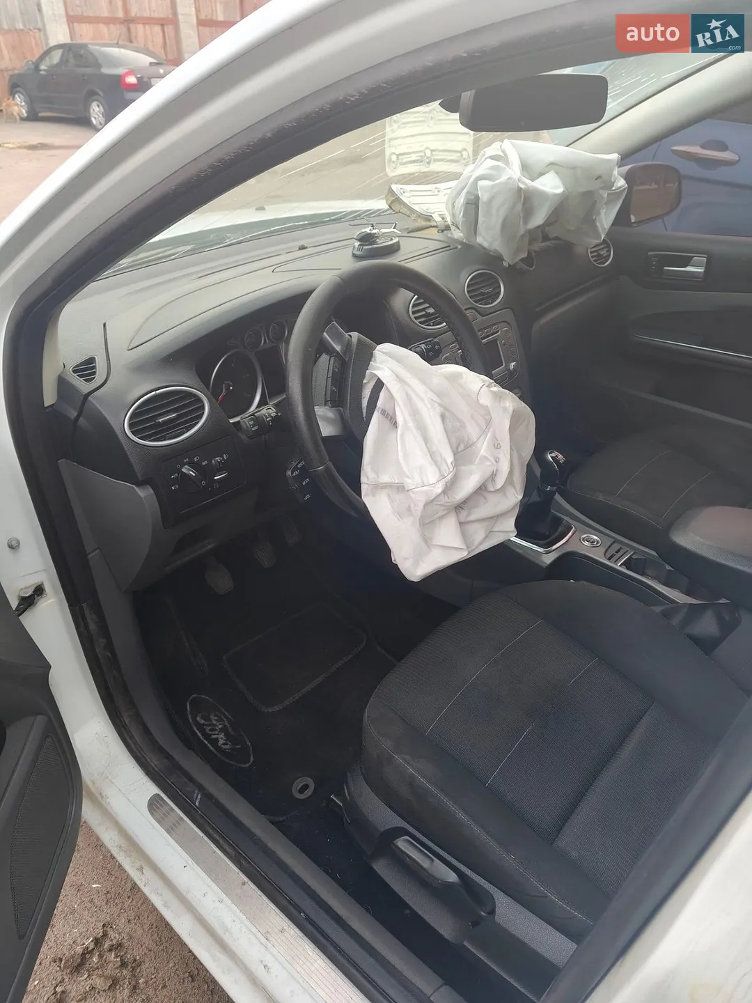 2010 Ford Focus - мініатюра 3