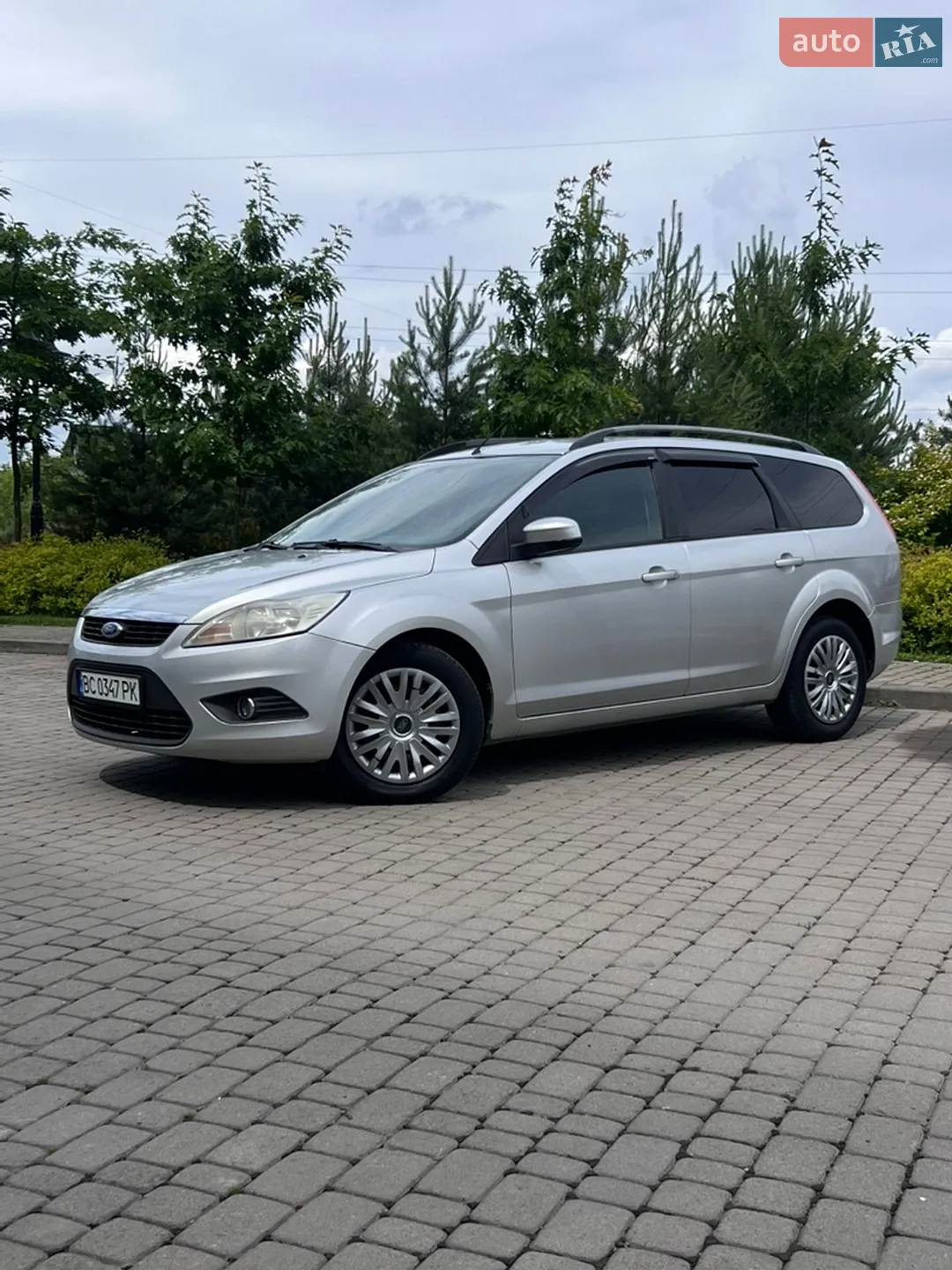 2010 Ford Focus - мініатюра 10