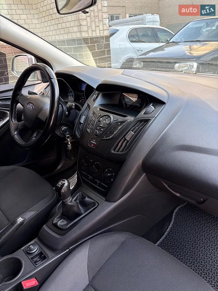 2013 Ford Focus - мініатюра 13