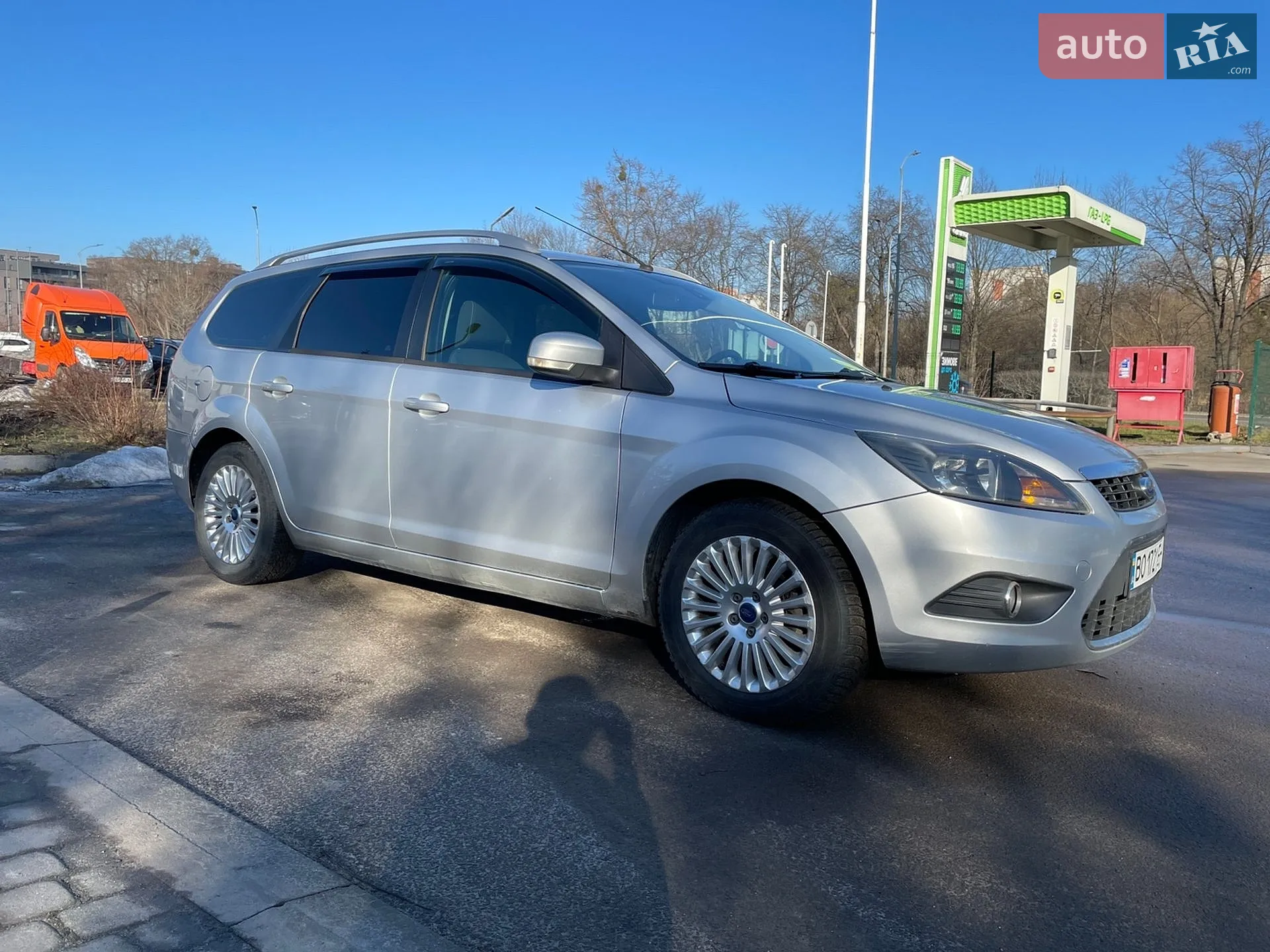 2010 Ford Focus - мініатюра 4
