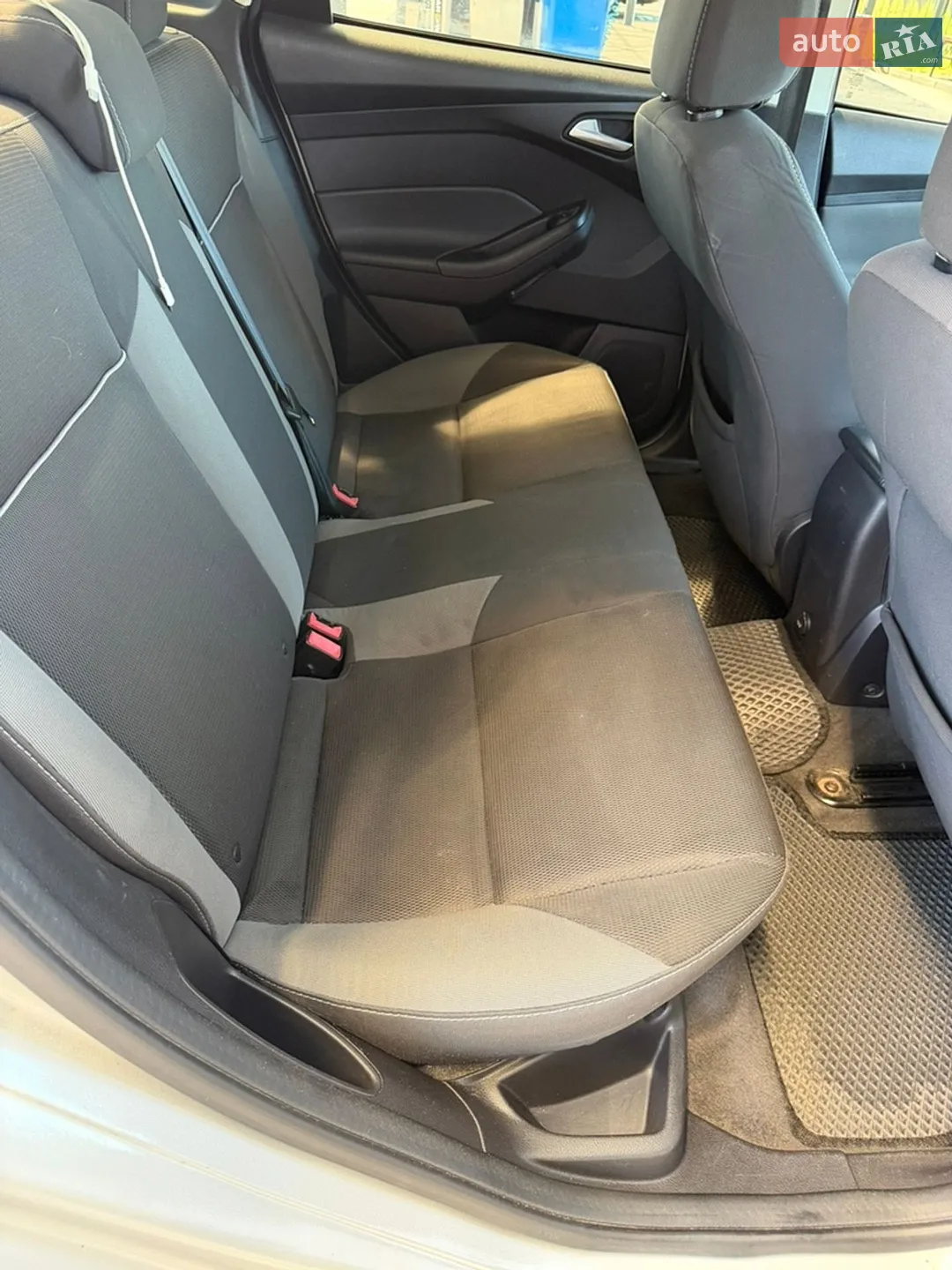 2012 Ford Focus - мініатюра 9