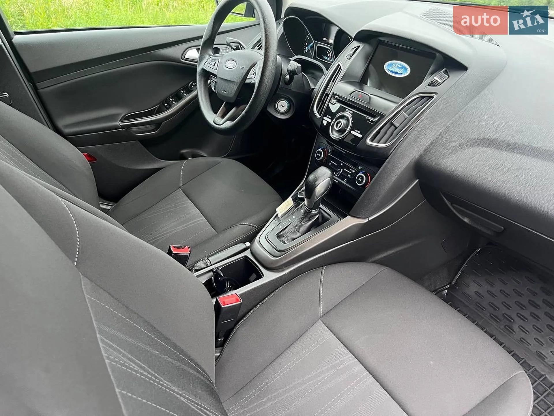 2017 Ford Focus - мініатюра 10