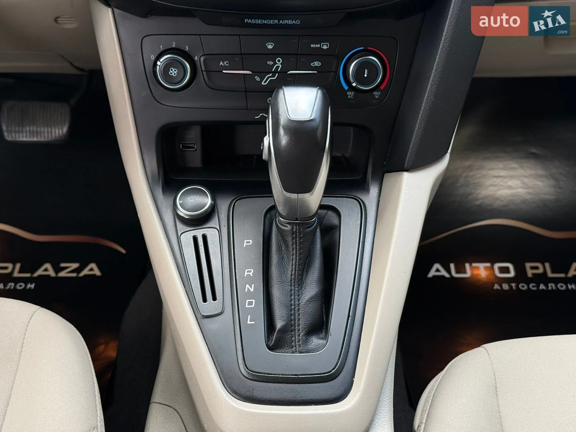 2016 Ford Focus - мініатюра 45