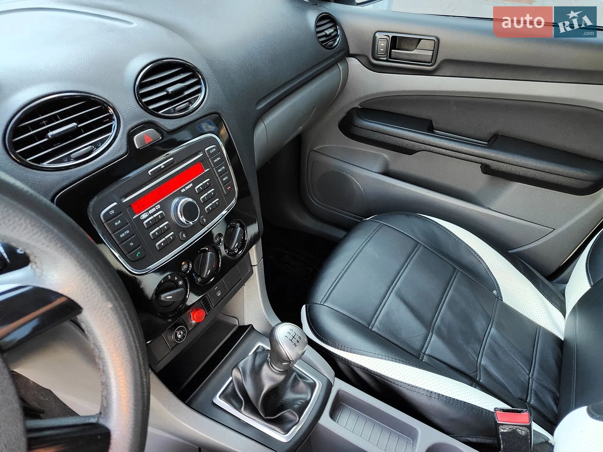 2011 Ford Focus - мініатюра 36