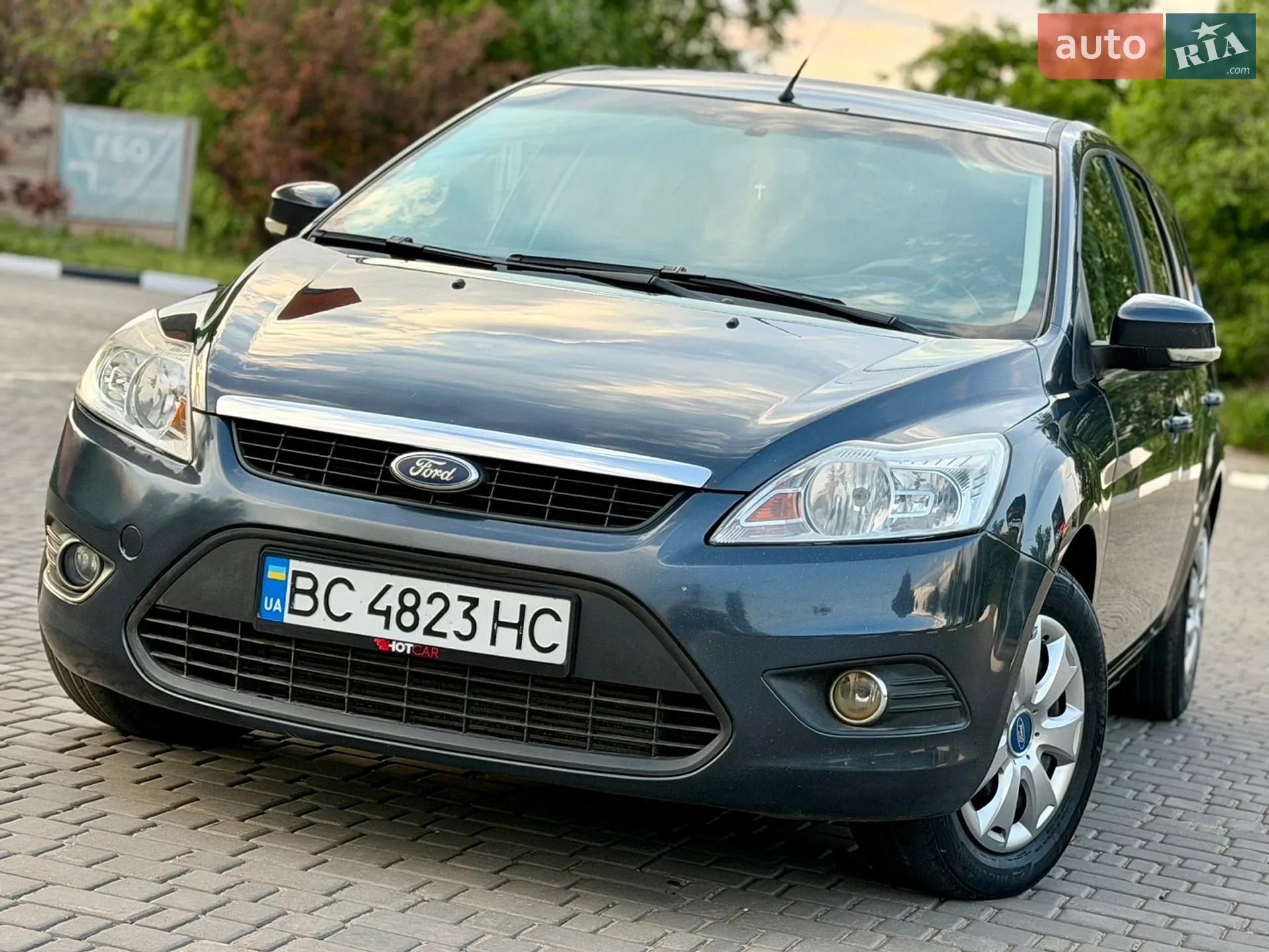 2010 Ford Focus - мініатюра 10