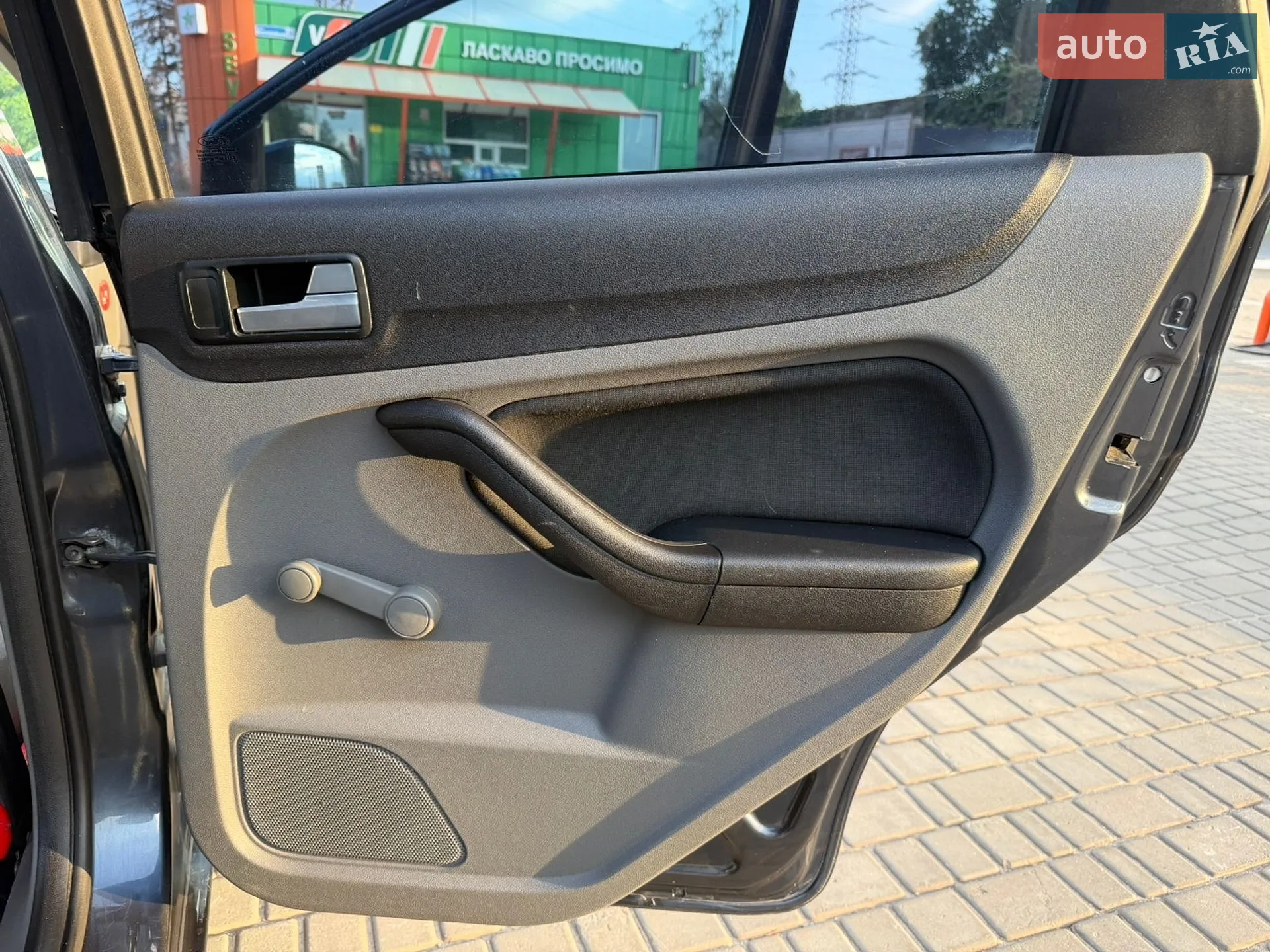 2010 Ford Focus - мініатюра 35