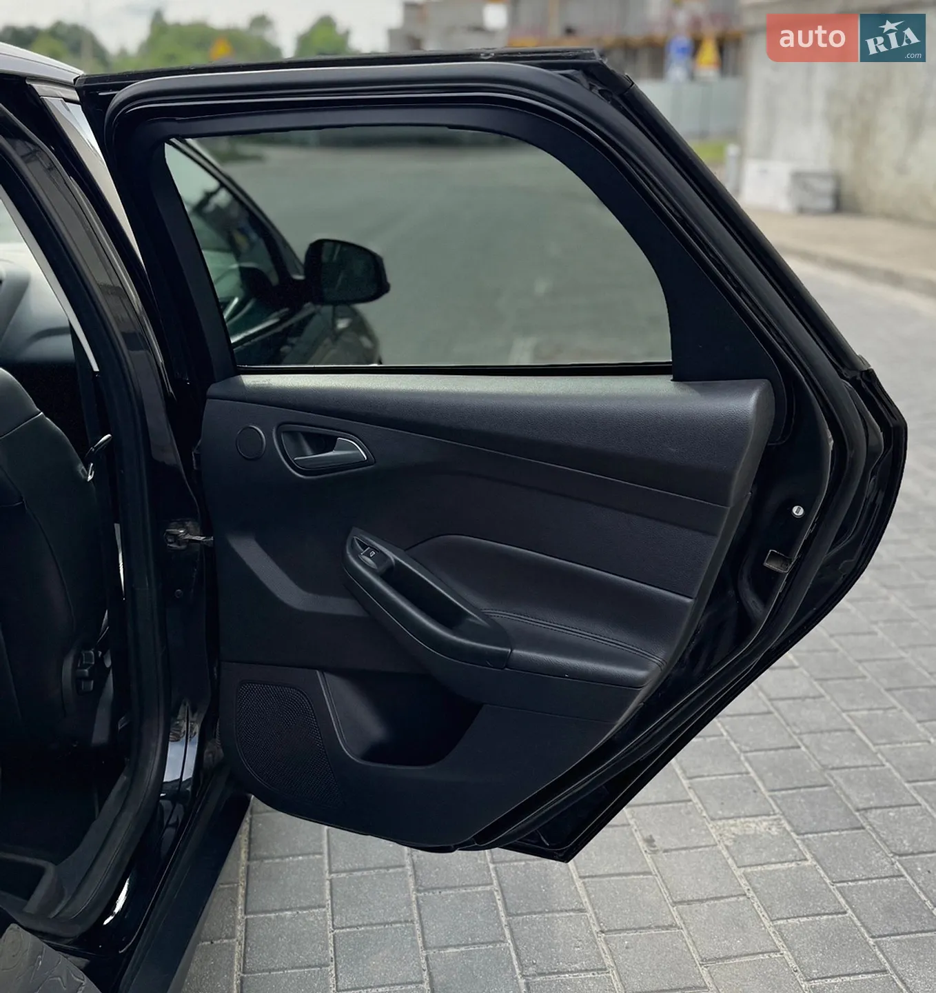 2011 Ford Focus - мініатюра 16