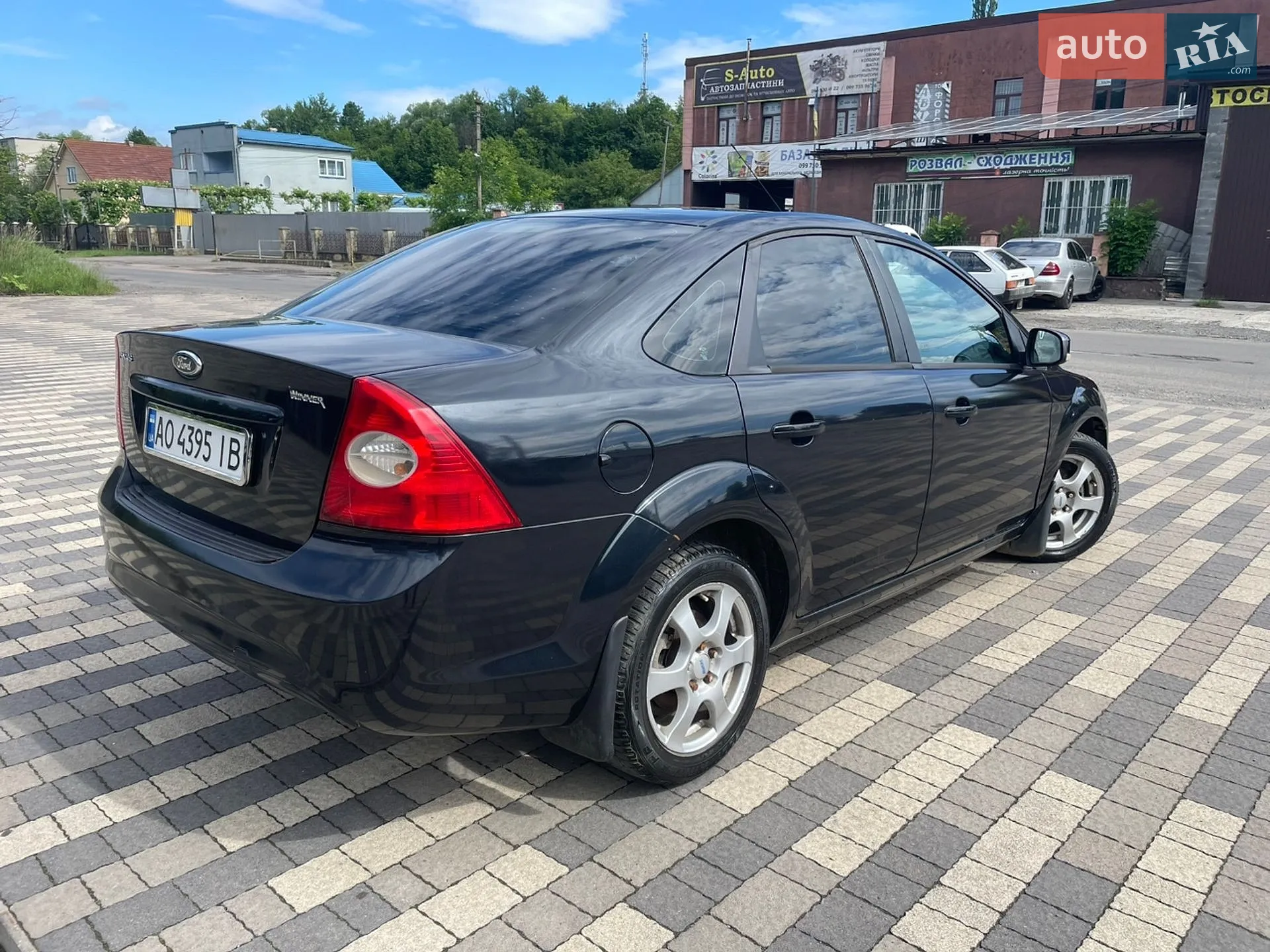 2010 Ford Focus - мініатюра 5