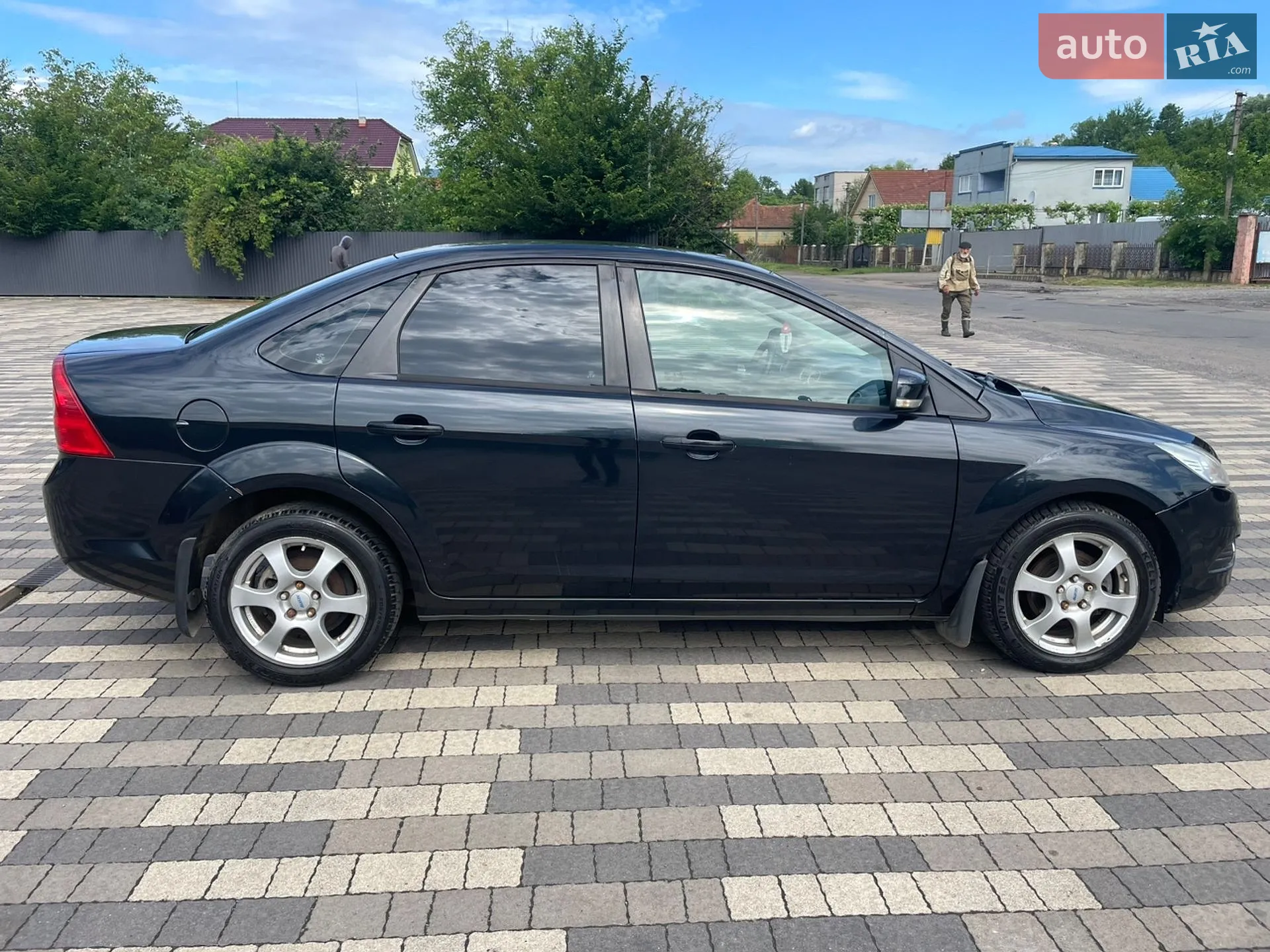 2010 Ford Focus - мініатюра 3