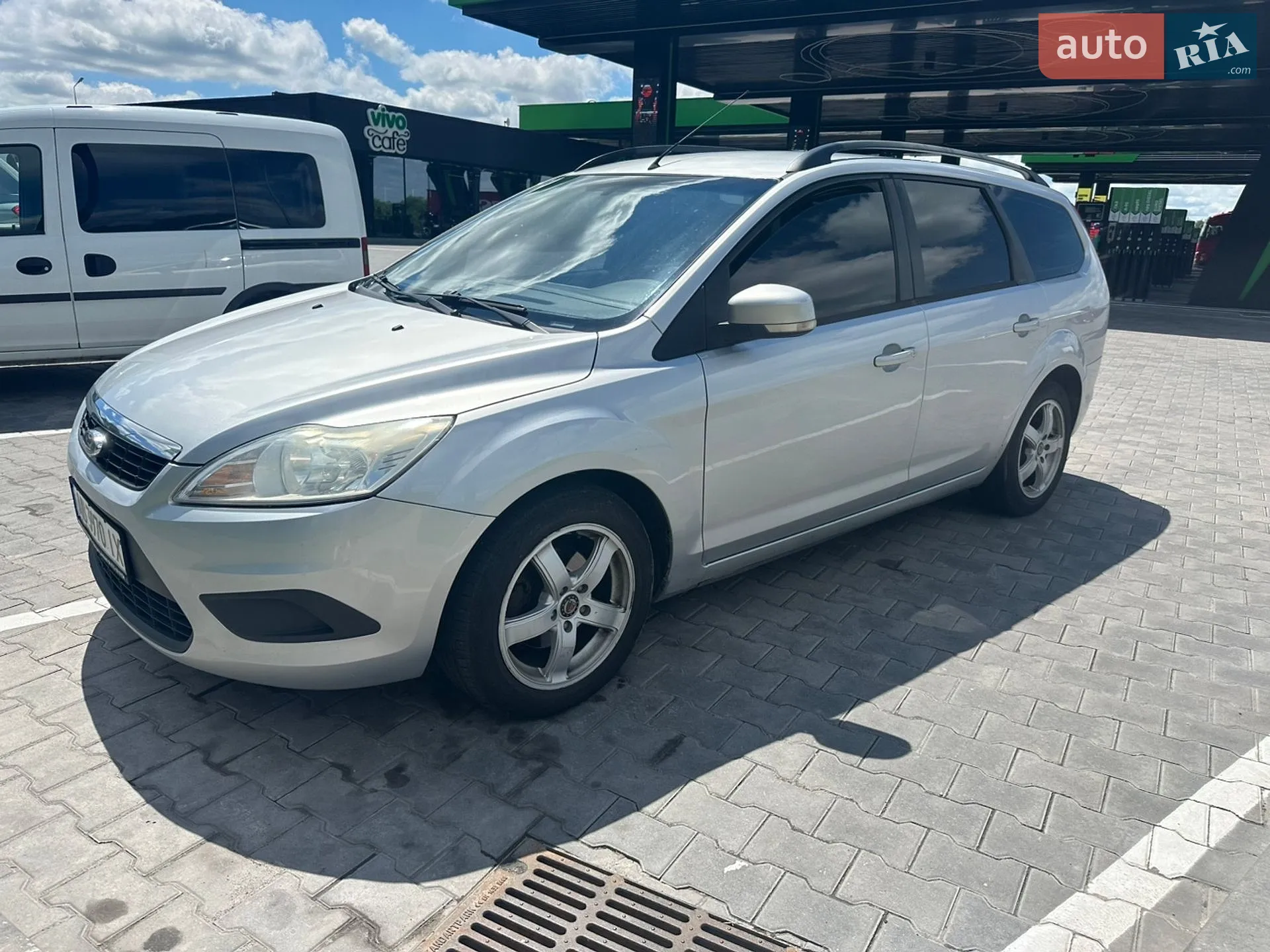 2010 Ford Focus - мініатюра 13
