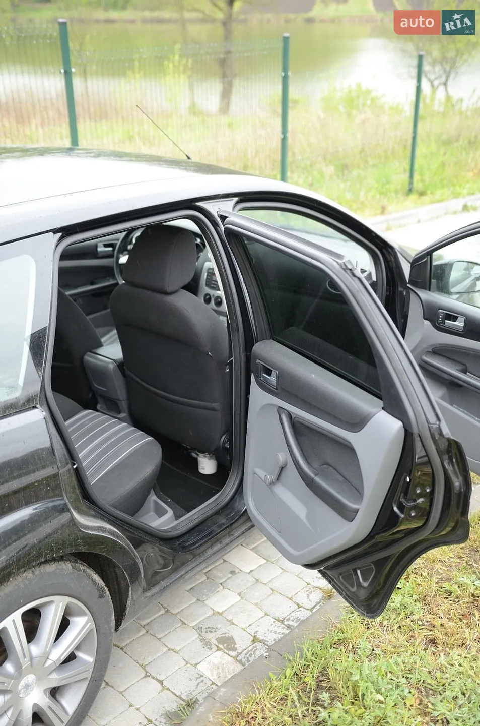 2010 Ford Focus - мініатюра 18