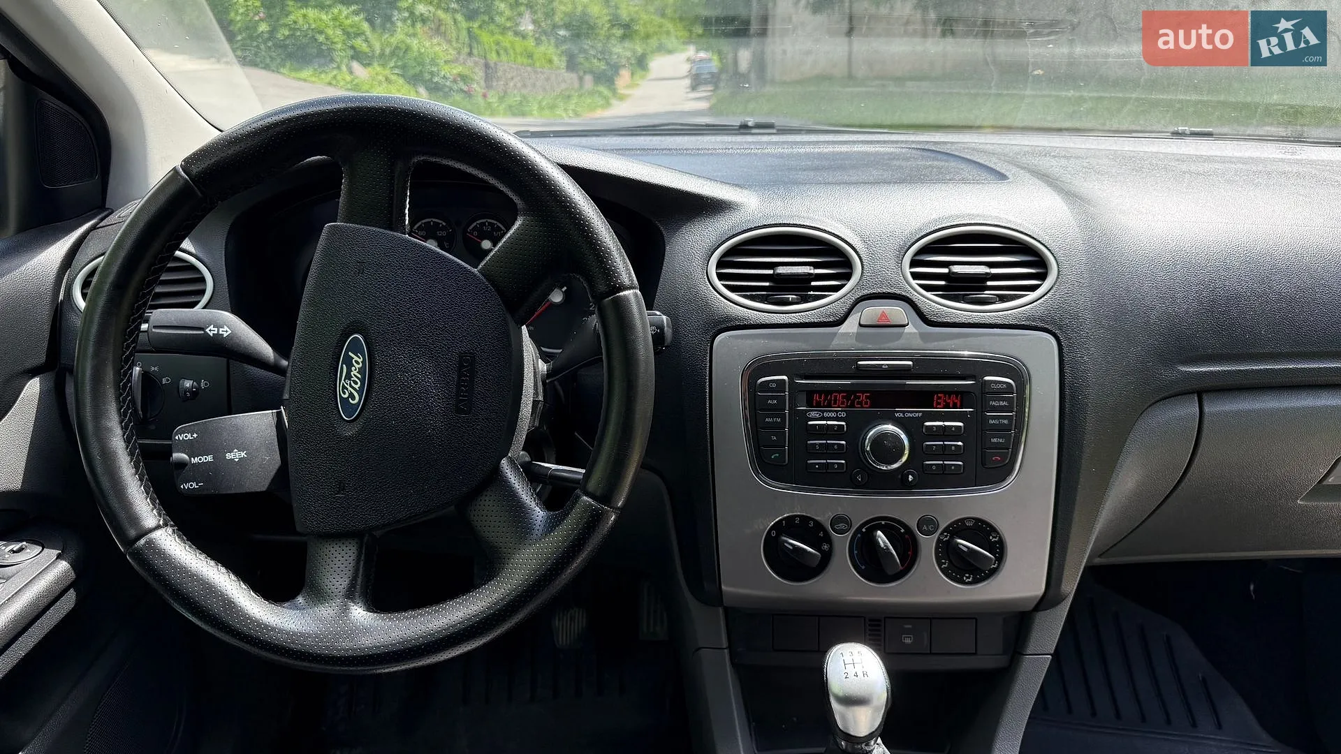 2010 Ford Focus - мініатюра 12