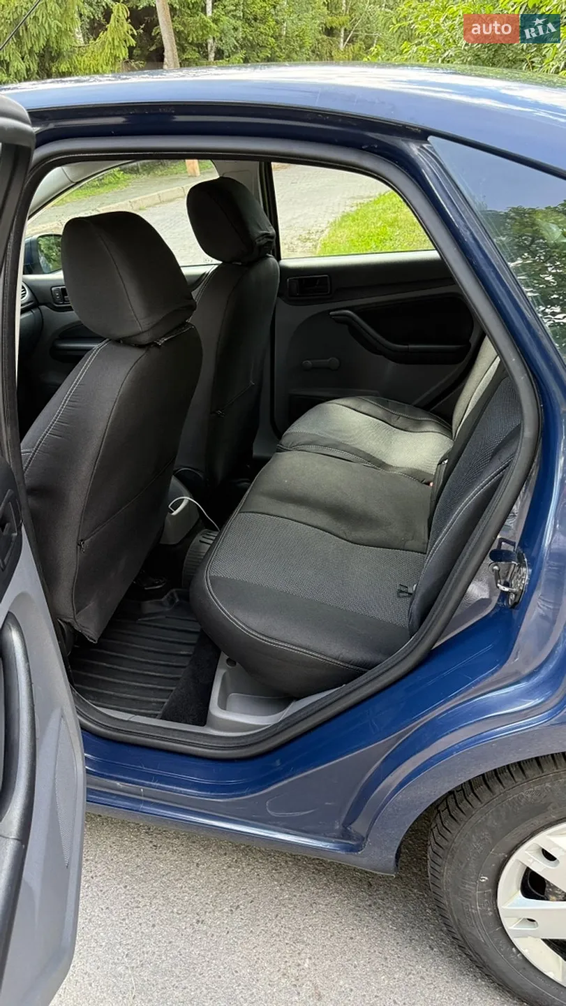2010 Ford Focus - мініатюра 18
