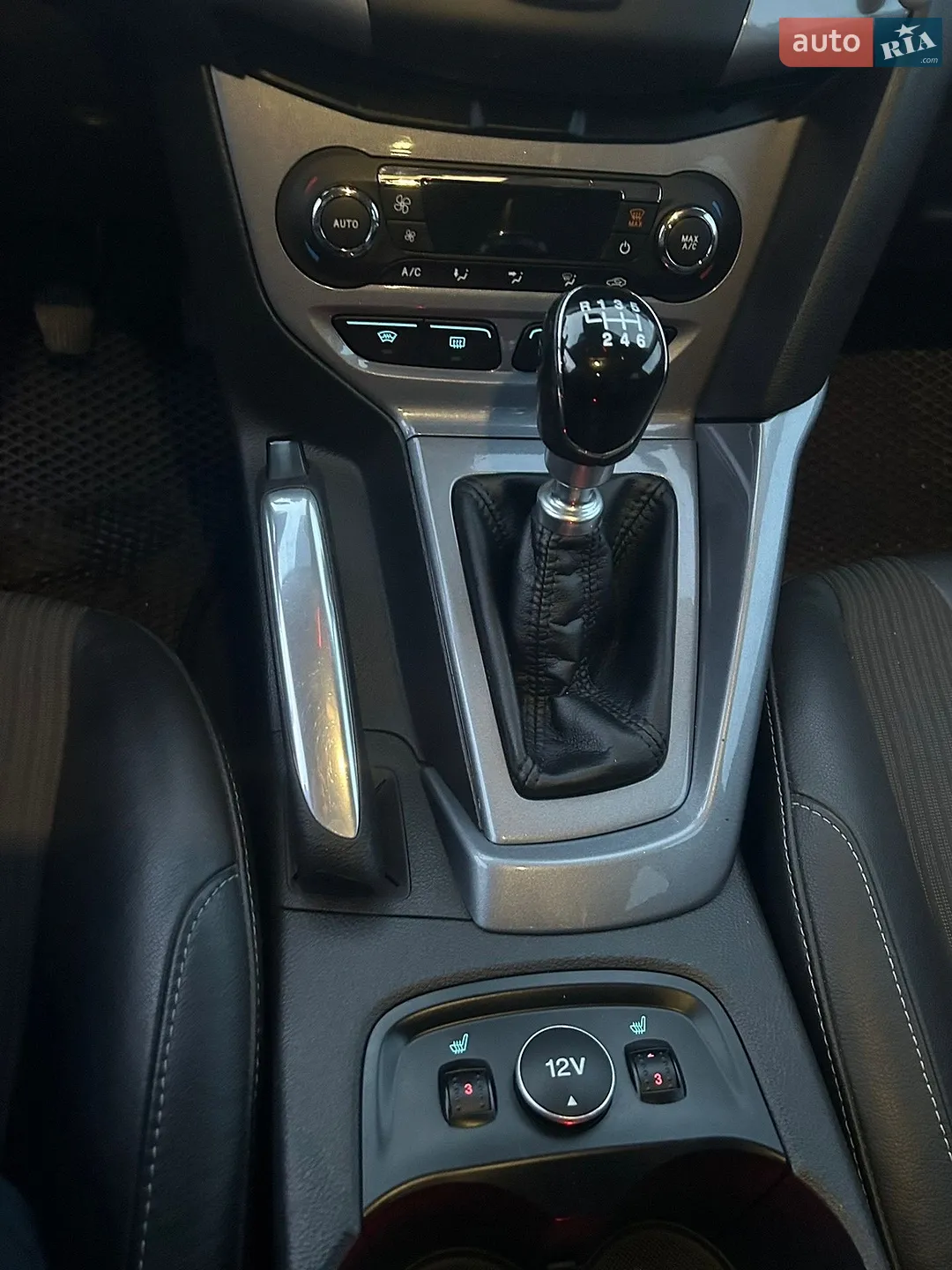 2011 Ford Focus - мініатюра 9