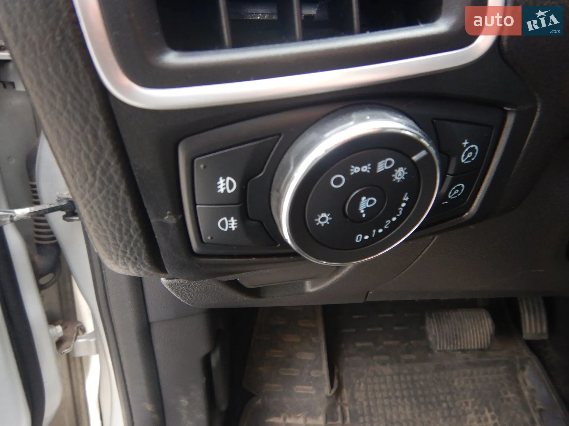2011 Ford Focus - мініатюра 10
