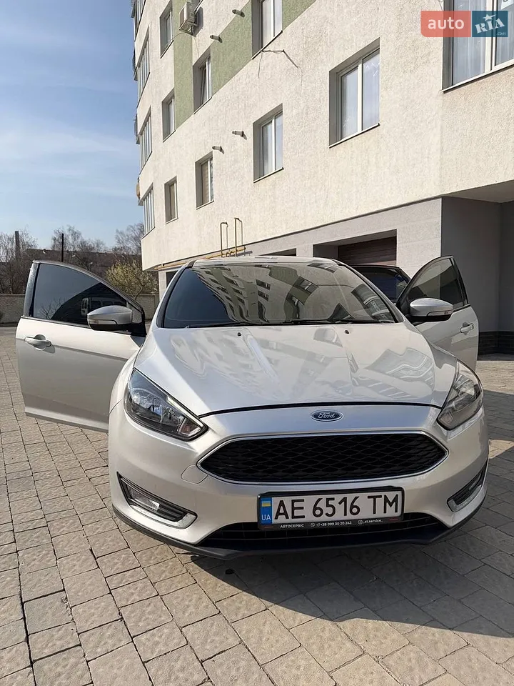 2017 Ford Focus - мініатюра 10