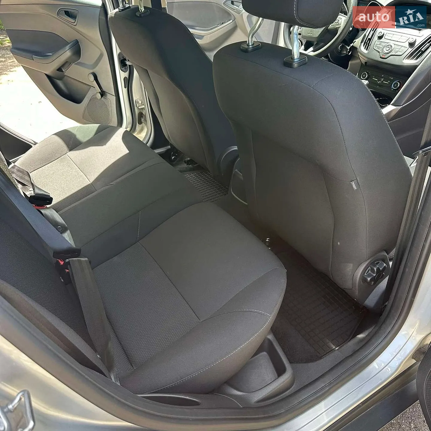 2016 Ford Focus - мініатюра 17