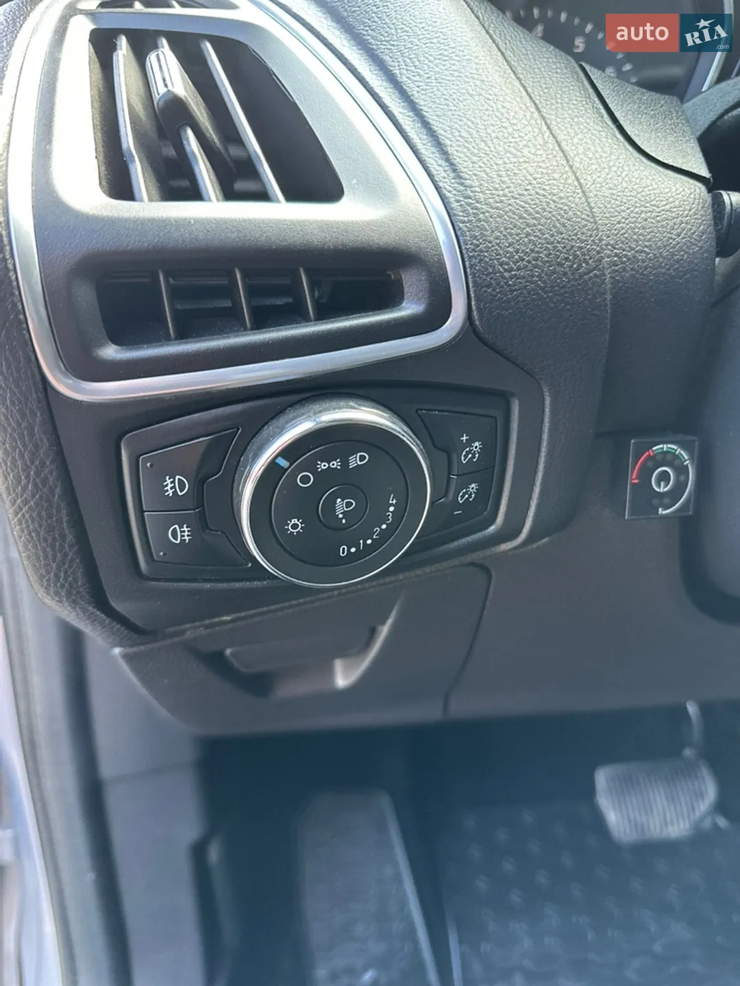 2013 Ford Focus - мініатюра 19