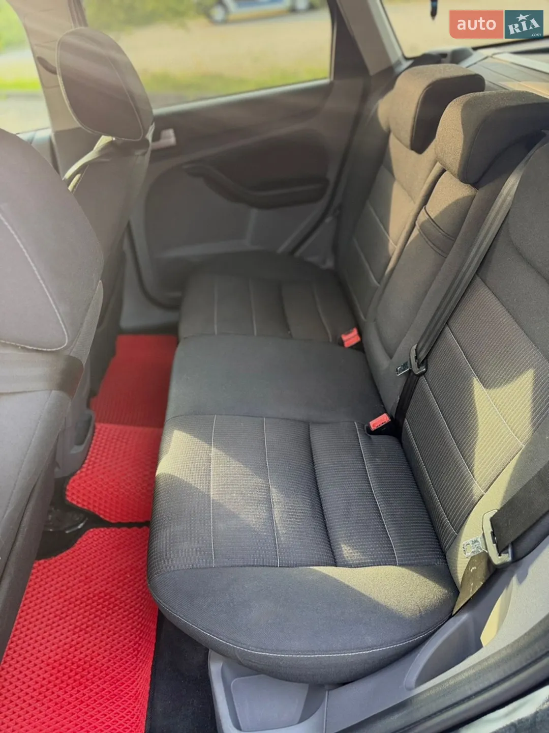 2010 Ford Focus - мініатюра 14