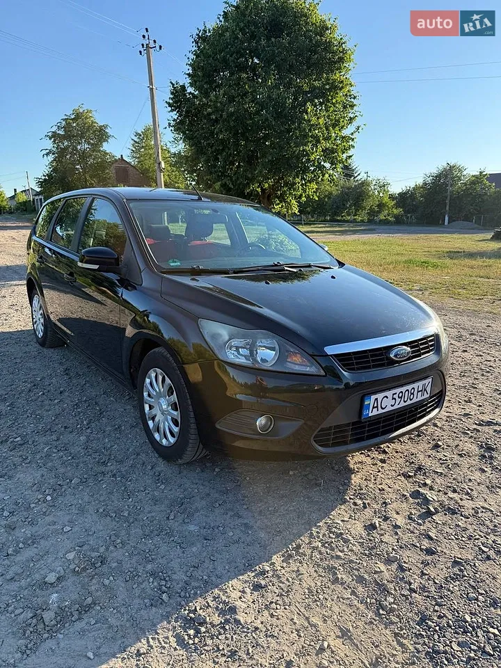 2010 Ford Focus - мініатюра 11