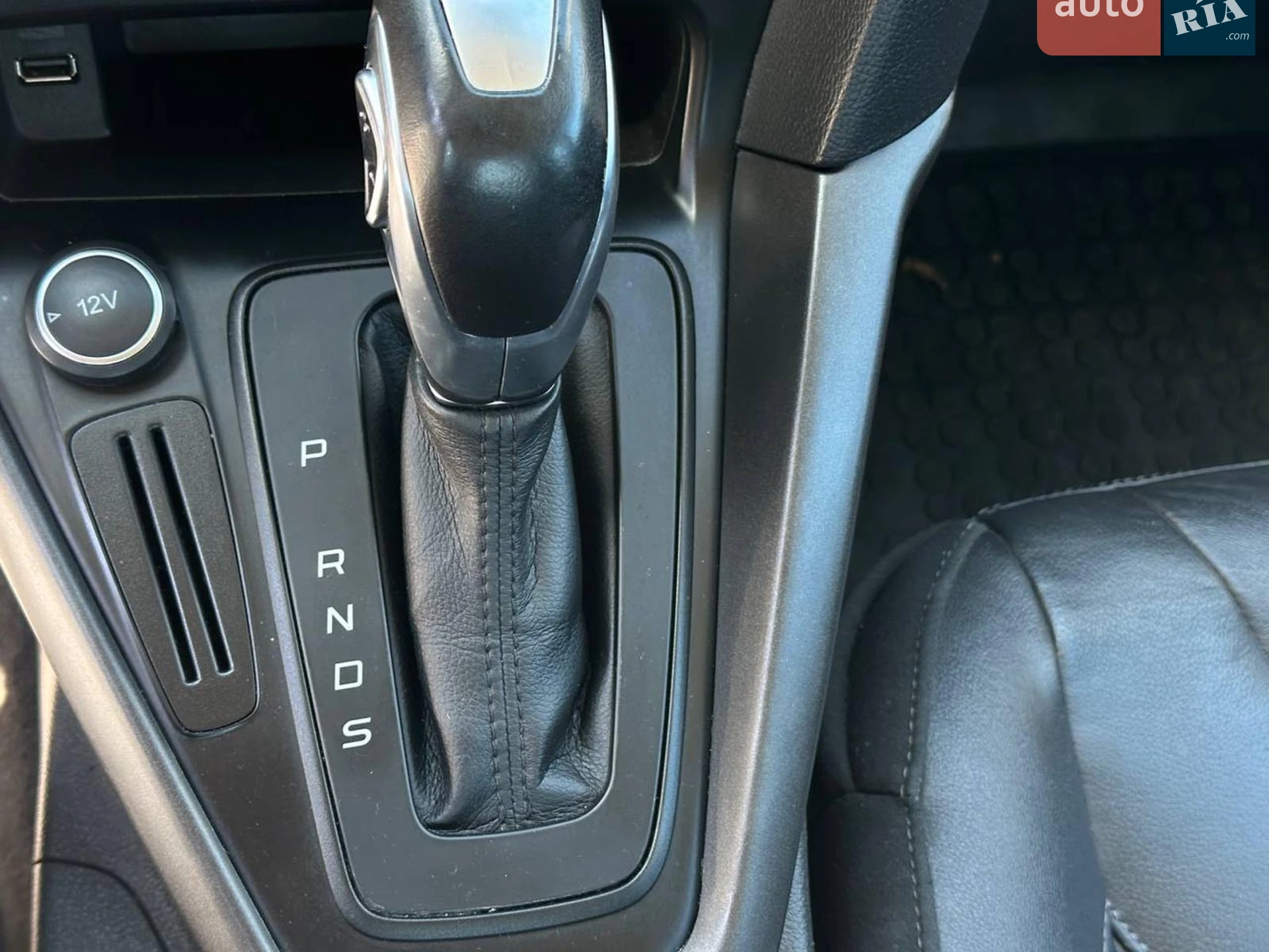 2015 Ford Focus - мініатюра 25