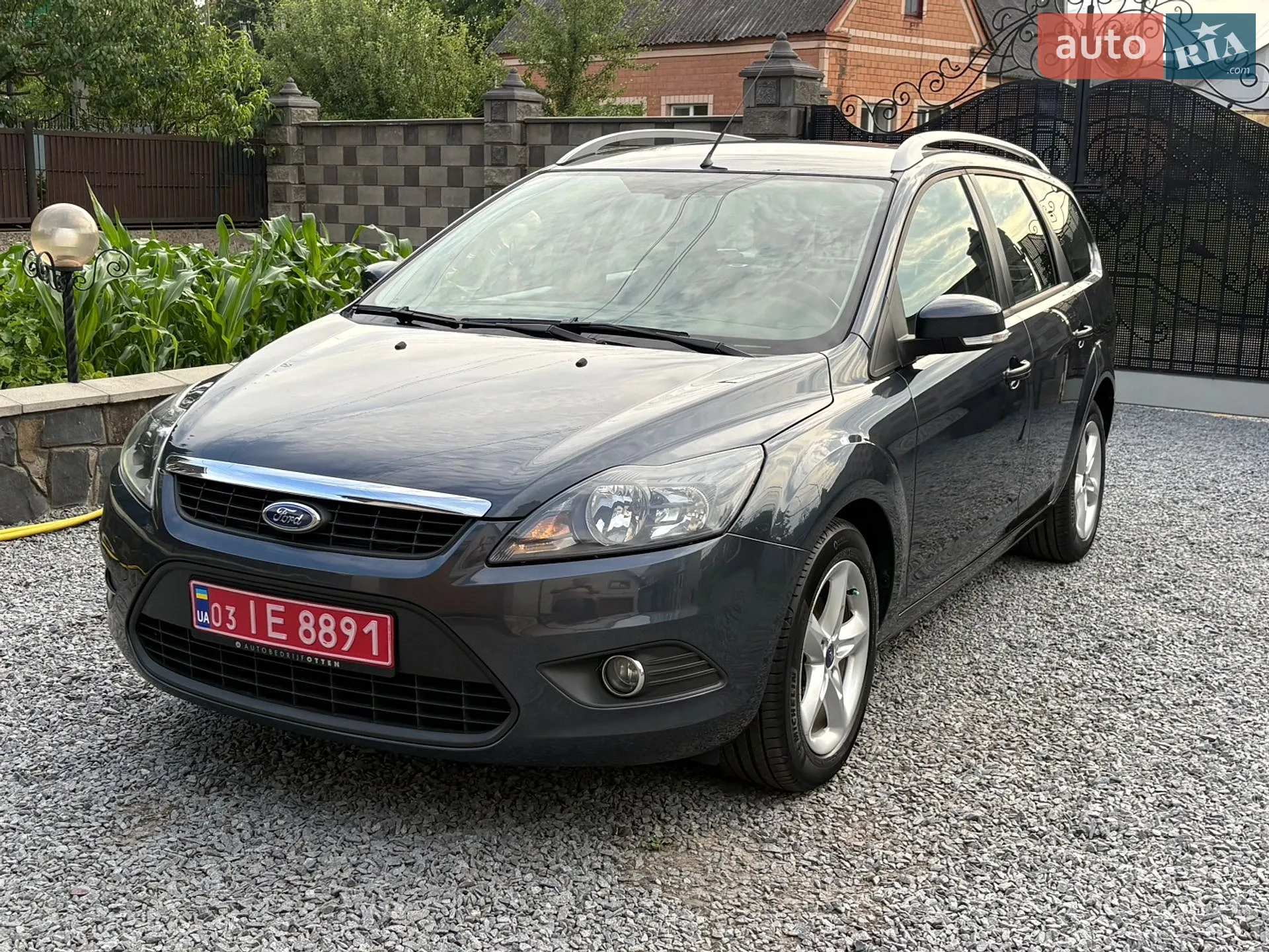 2010 Ford Focus - мініатюра 3