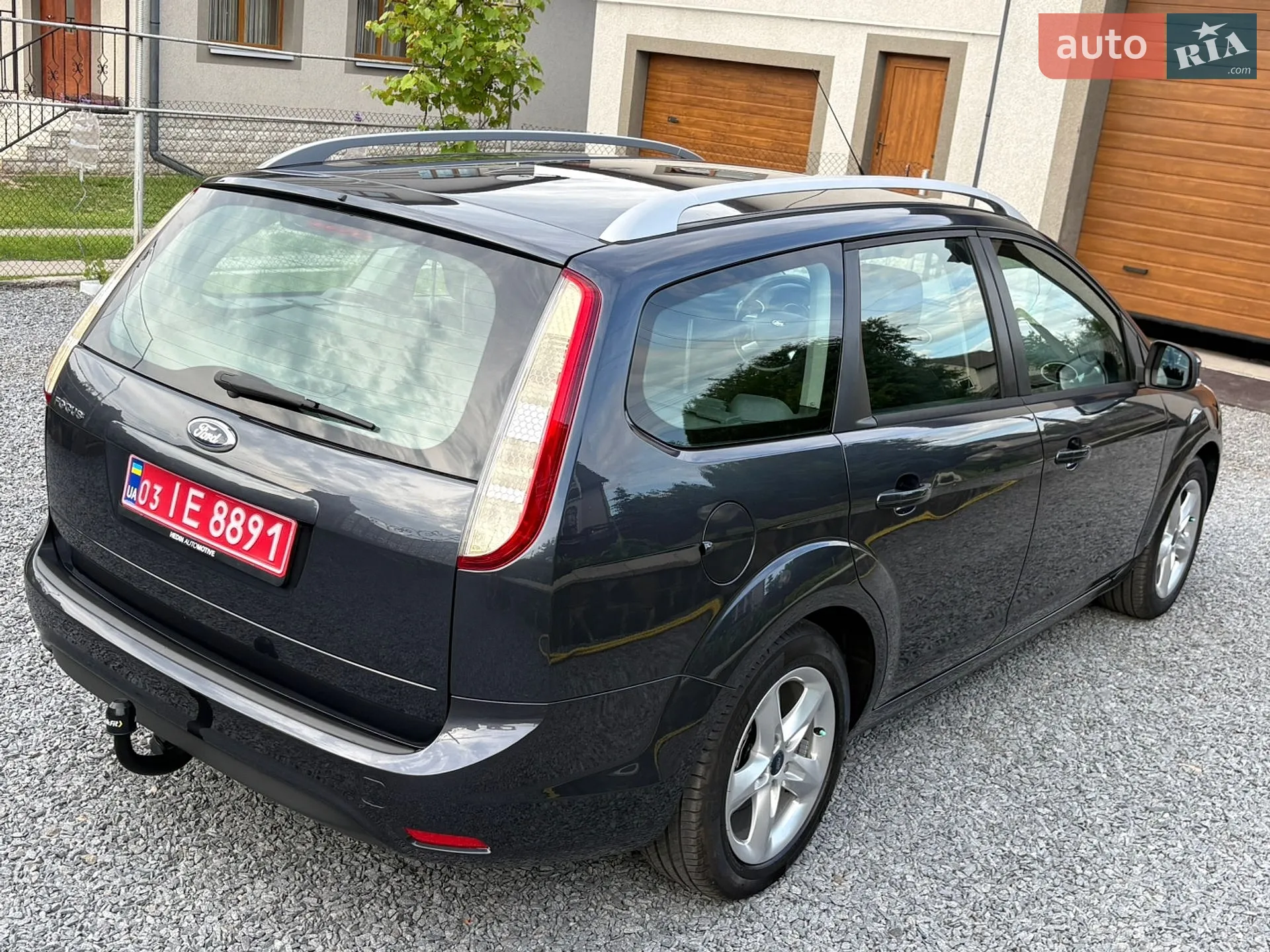 2010 Ford Focus - мініатюра 16
