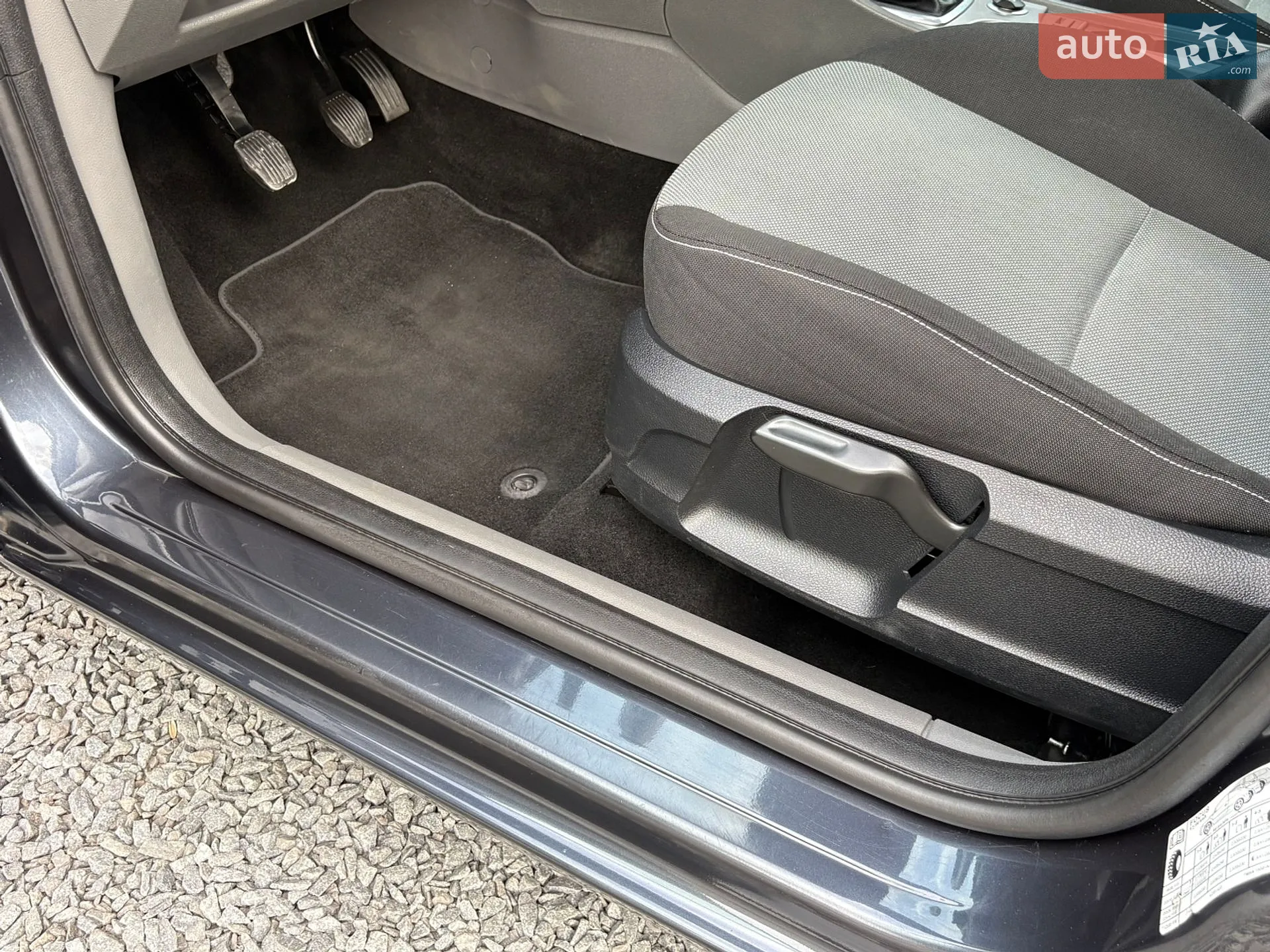 2010 Ford Focus - мініатюра 31