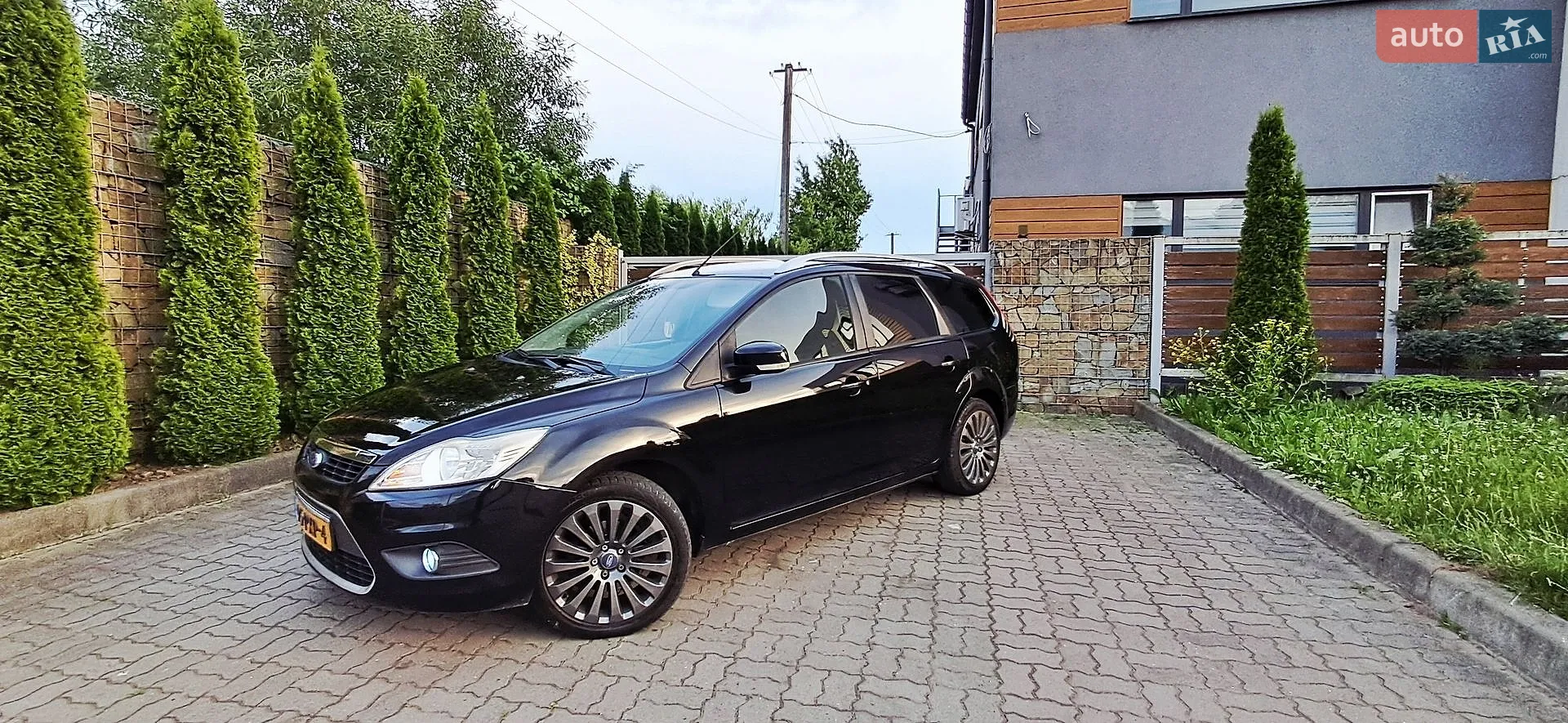 2010 Ford Focus - мініатюра 3