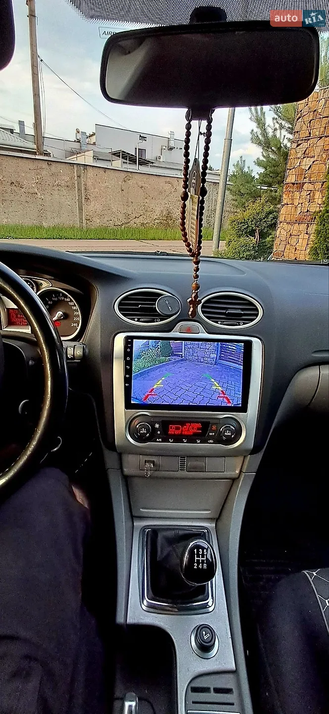 2010 Ford Focus - мініатюра 9