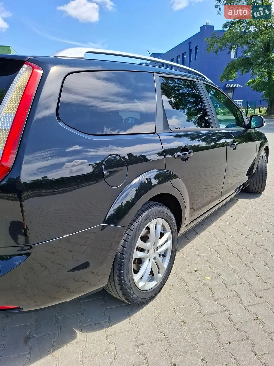 2010 Ford Focus - мініатюра 6