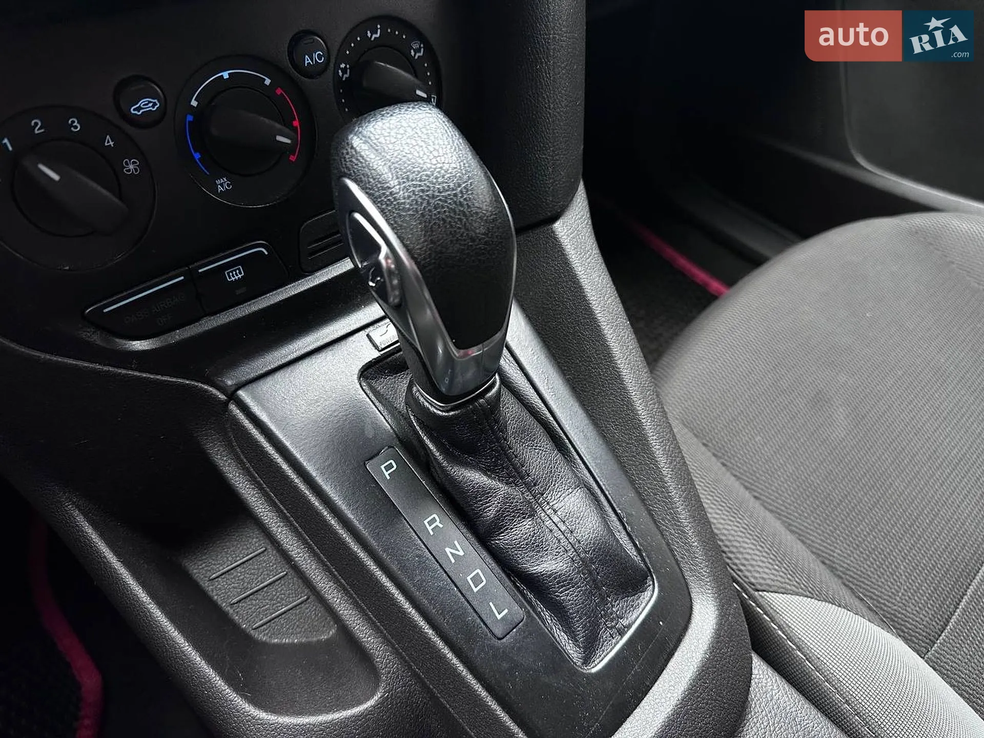 2013 Ford Focus - мініатюра 19