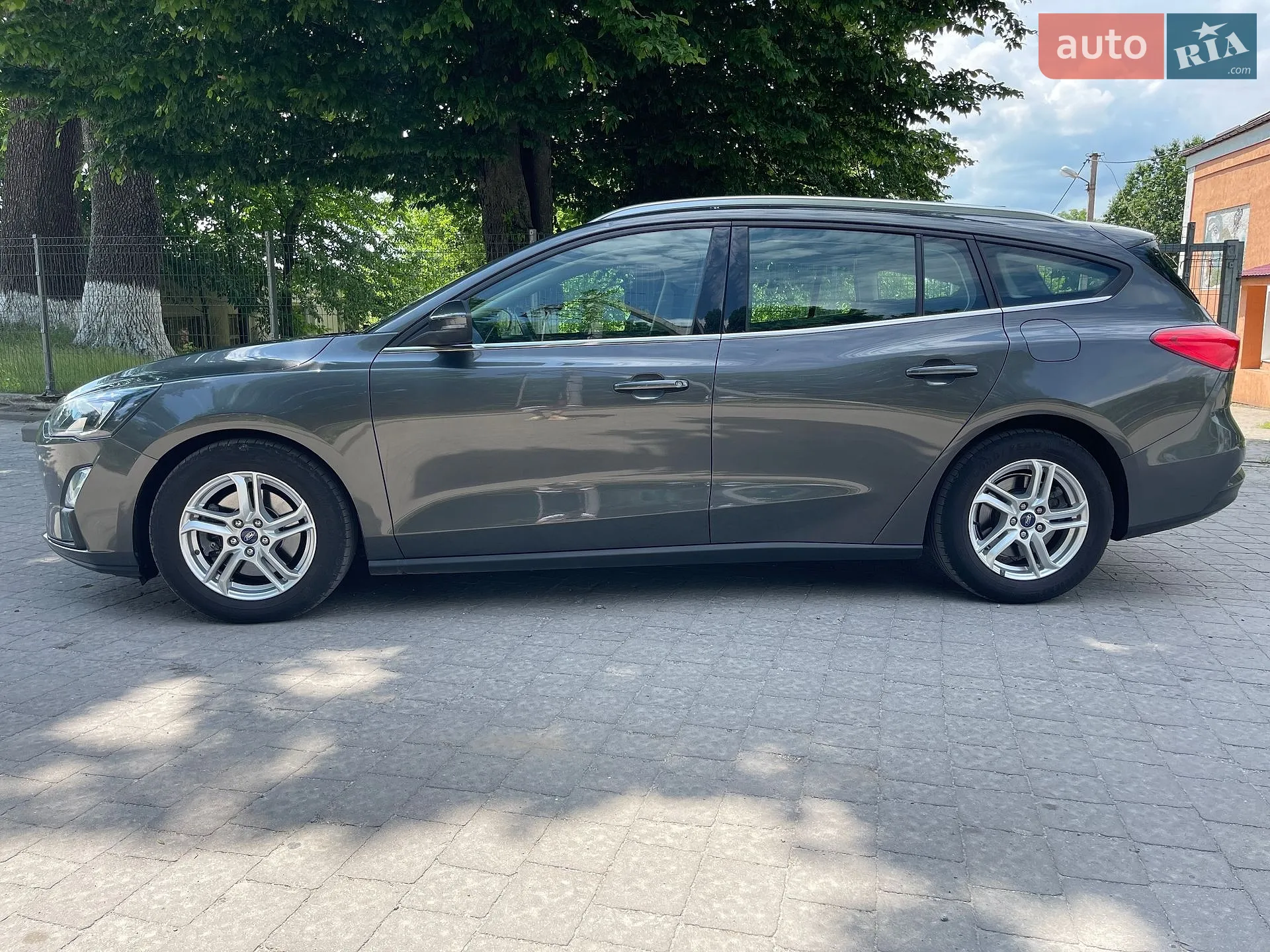 2020 Ford Focus - мініатюра 2