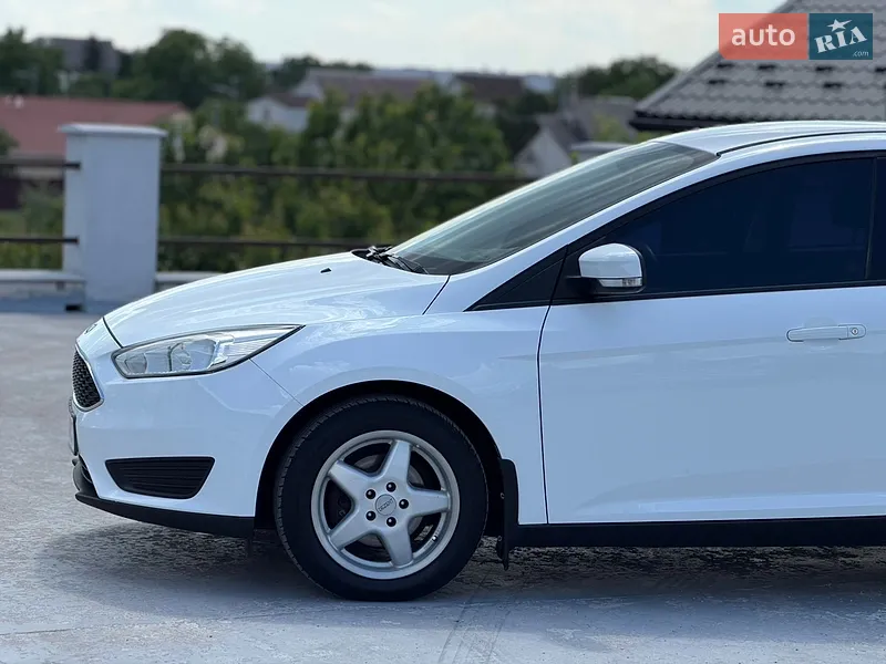 Ford Focus 2015 VIN WF05XXGCC5FK41363 фото оголошення 4 з 58