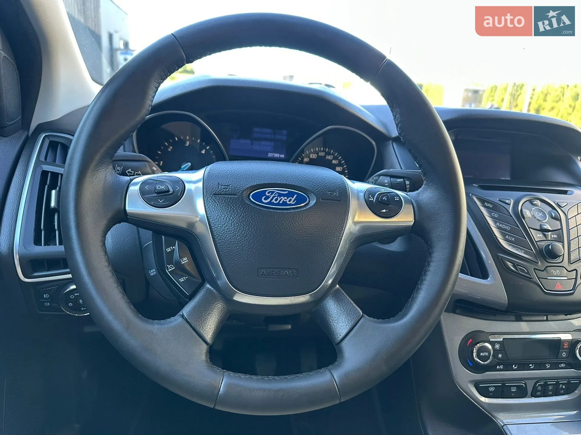 2013 Ford Focus - мініатюра 39