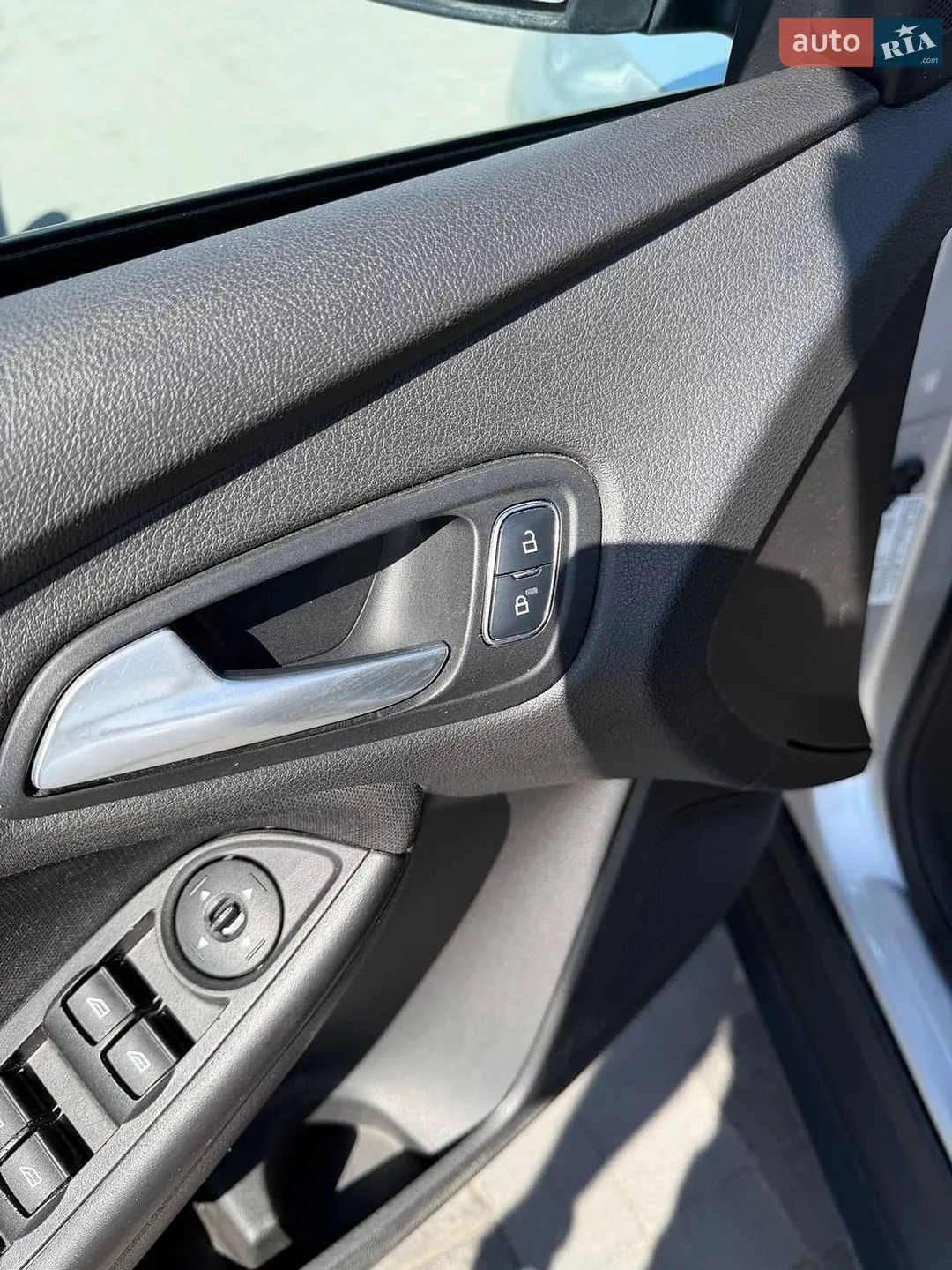 2017 Ford Focus - мініатюра 21