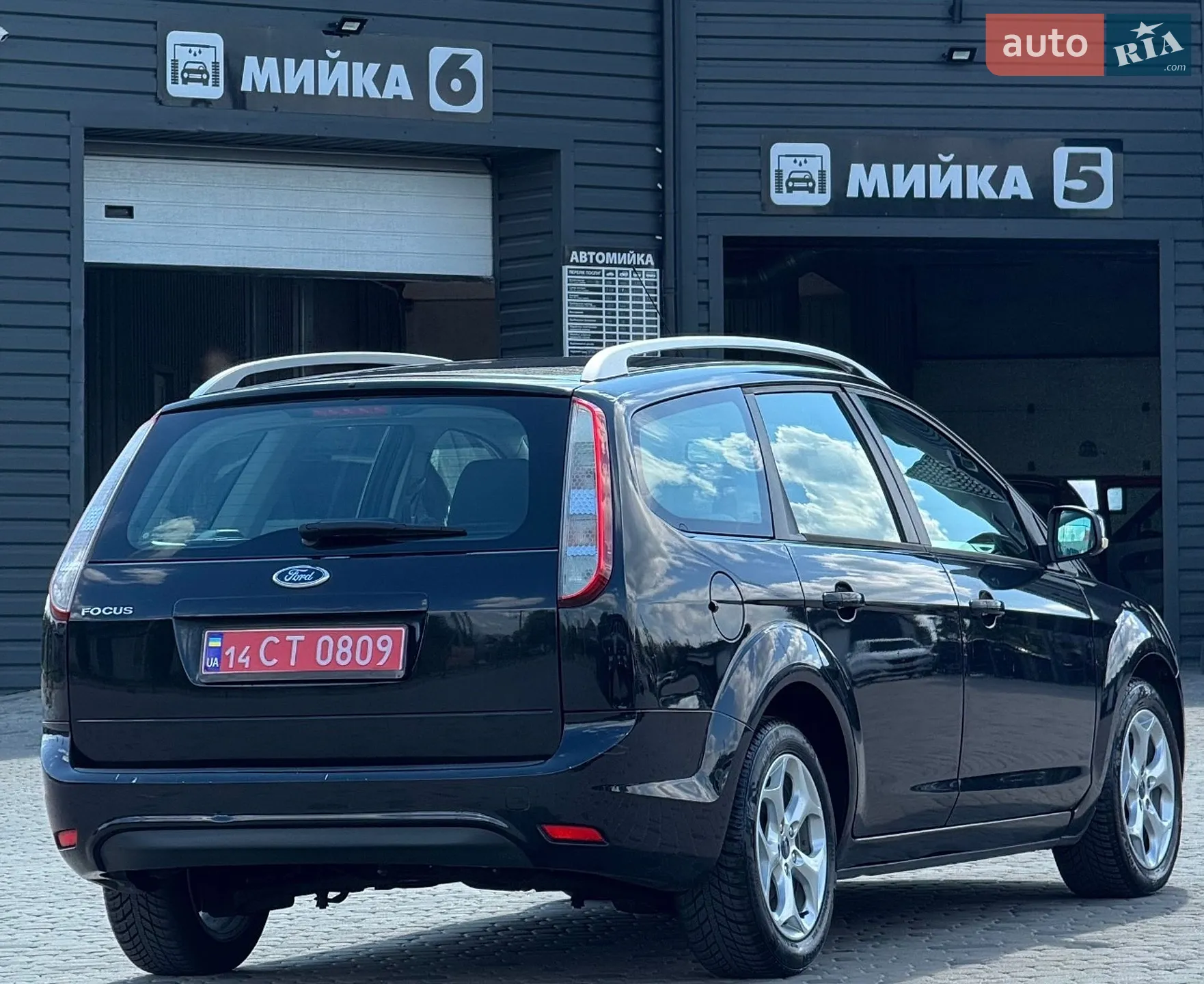 2010 Ford Focus - мініатюра 7