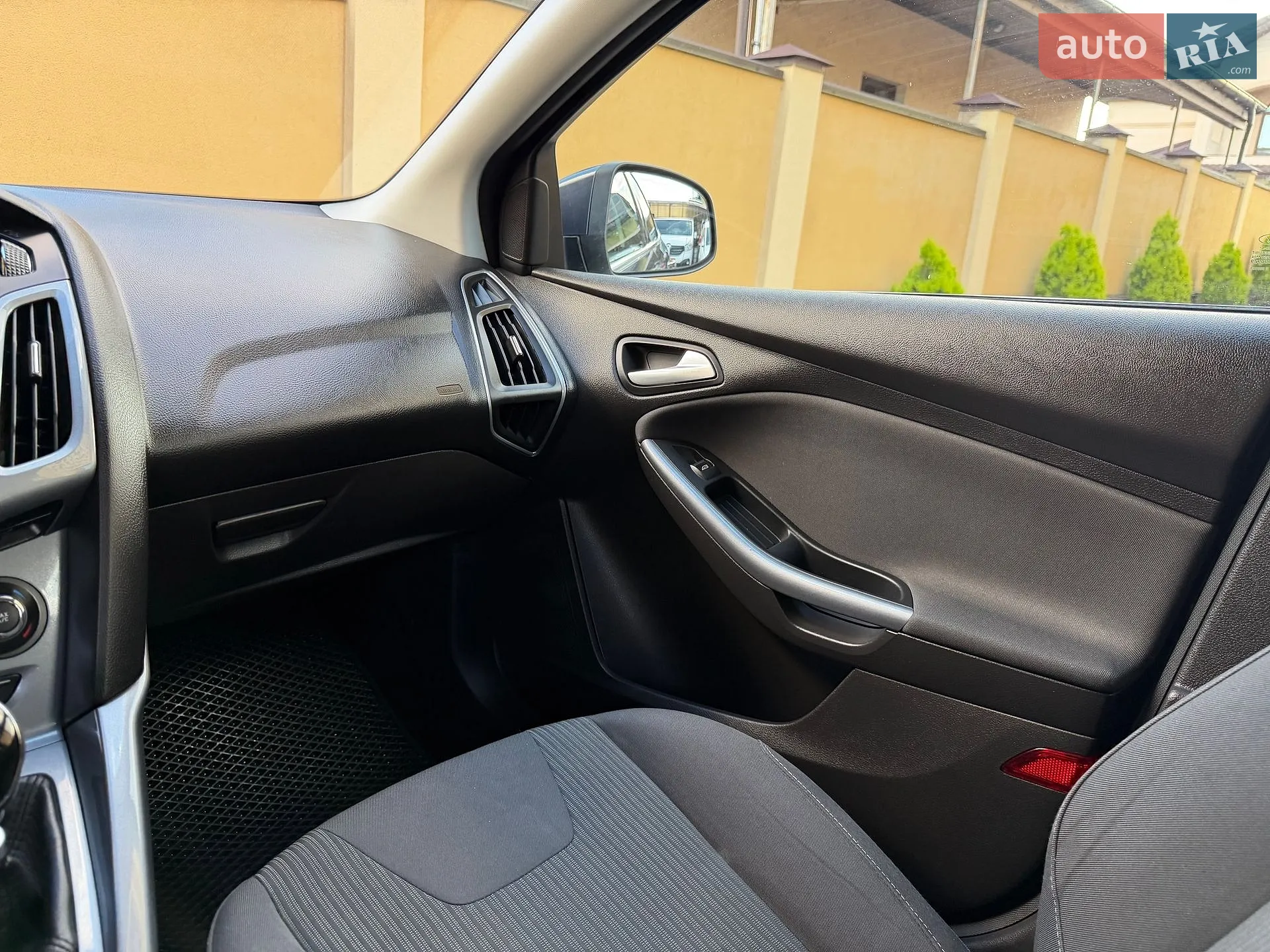 2013 Ford Focus - мініатюра 131