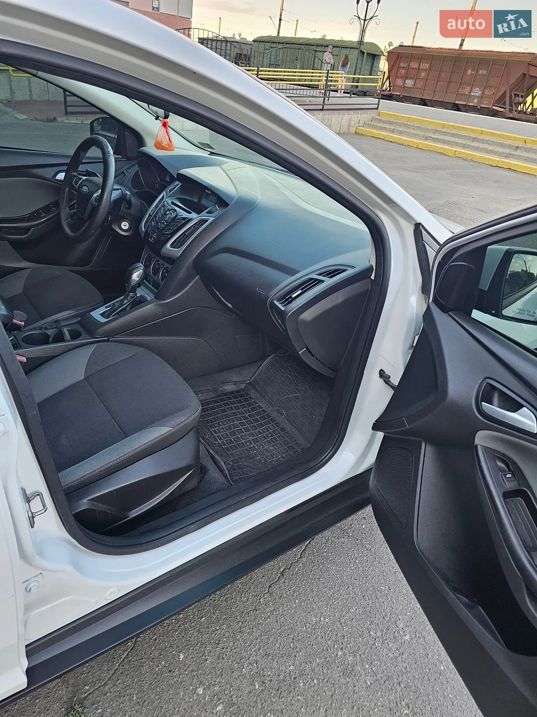 2012 Ford Focus - мініатюра 9