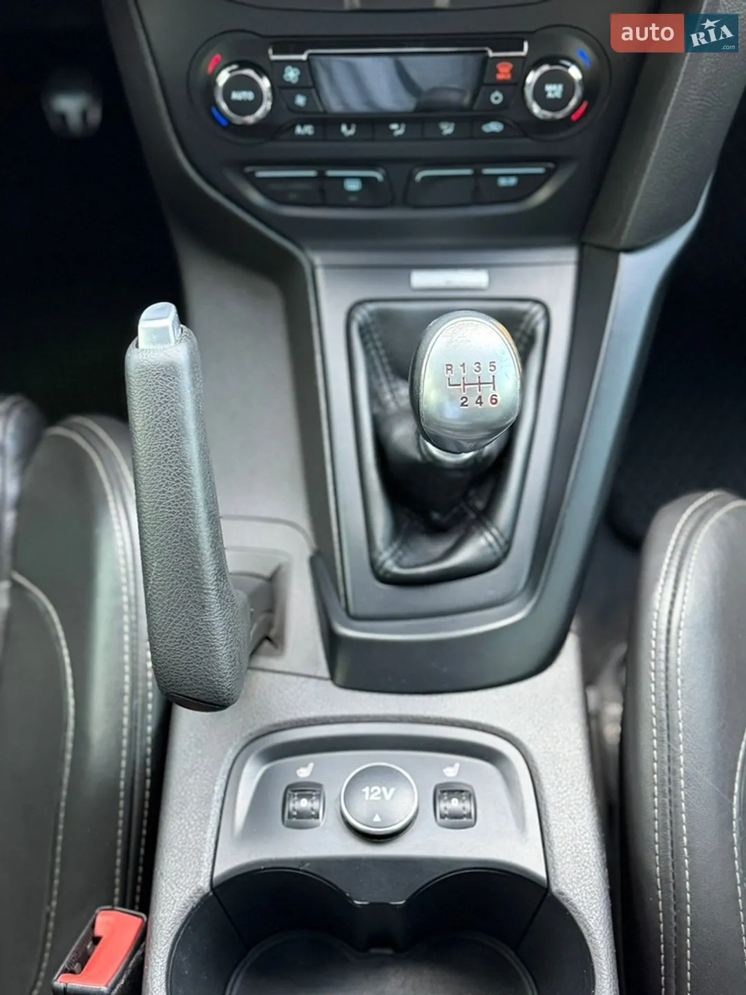 2013 Ford Focus - мініатюра 10