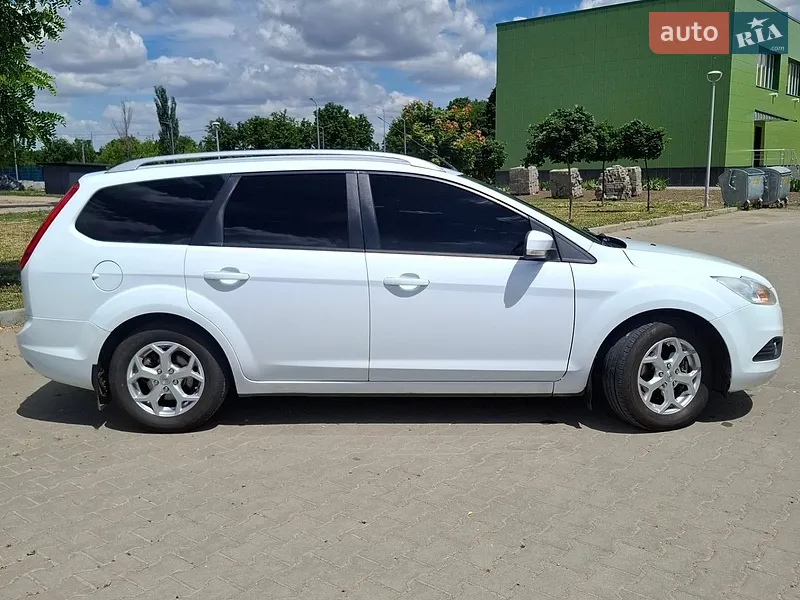 Ford Focus 2010 VIN WF0SXXGCDSAU12784 фото оголошення 5 з 52