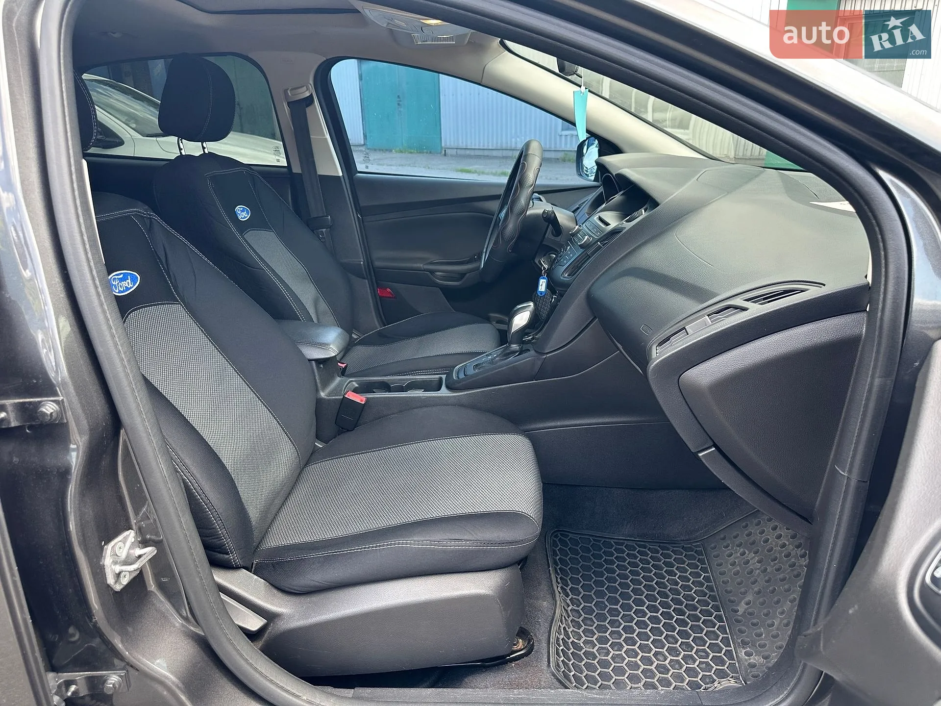 2015 Ford Focus - мініатюра 25