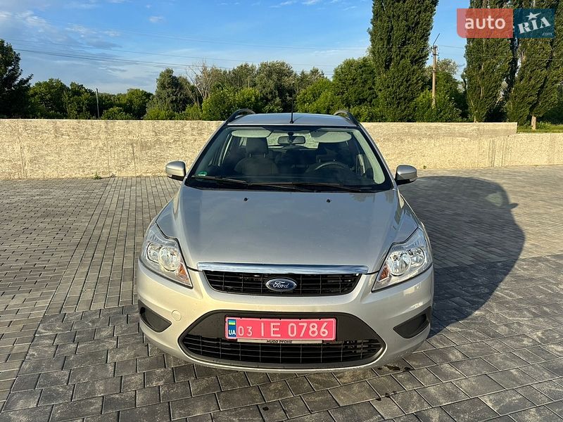 Універсал Ford Focus 2010 в Хоролі
