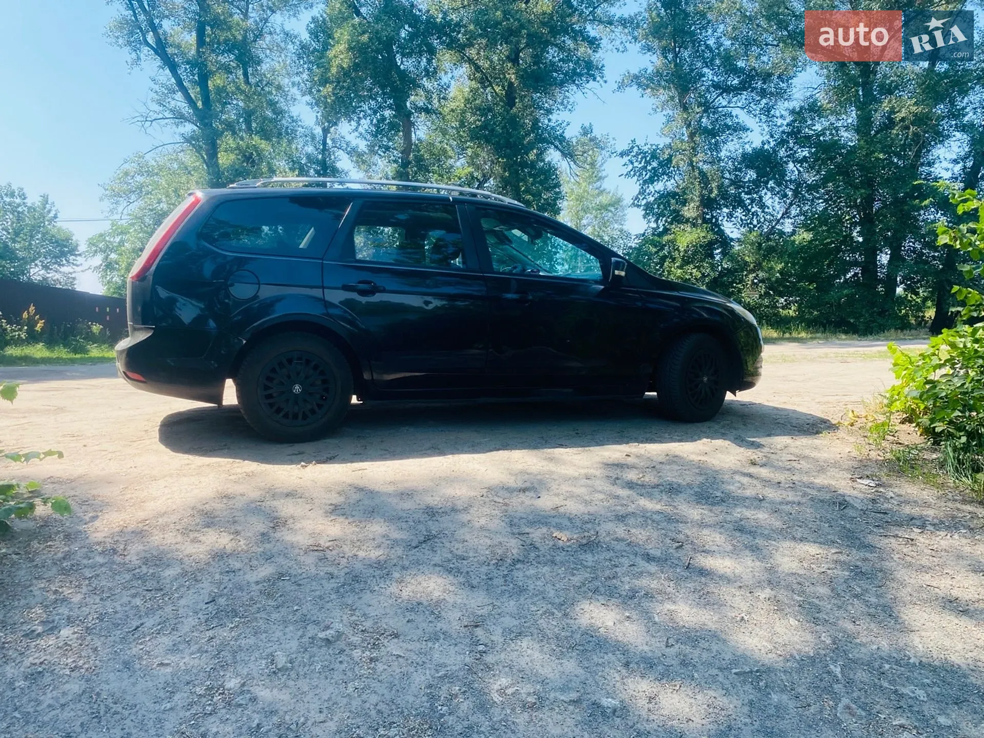 2010 Ford Focus - мініатюра 18