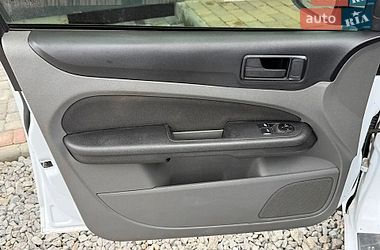 Хетчбек Ford Focus 2011 в Стрию фото 9 Хетчбек Ford Focus 2011 в Стрию