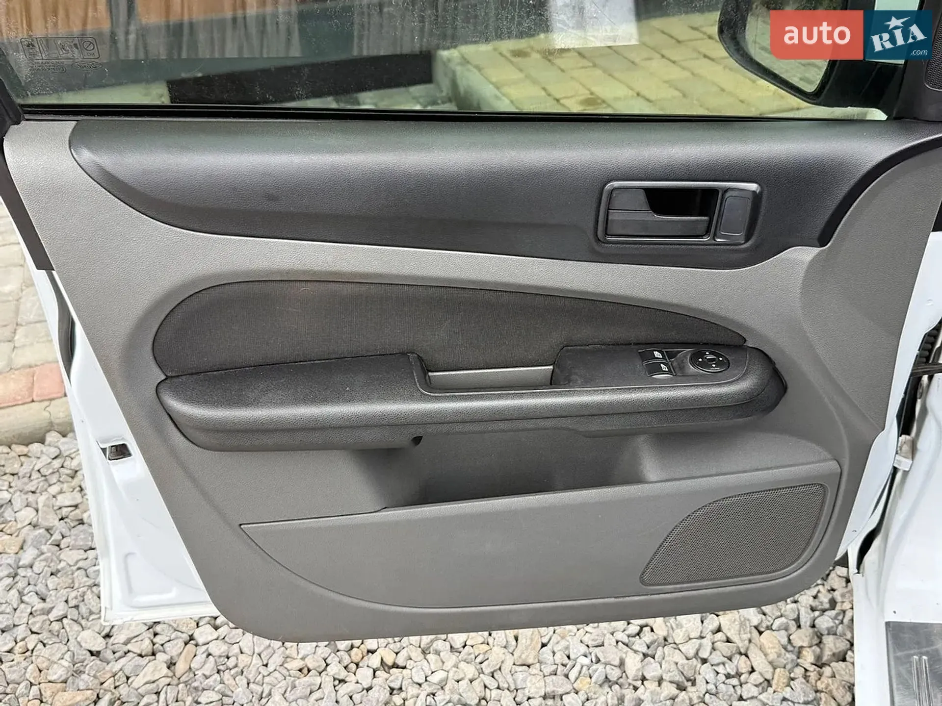 2011 Ford Focus - мініатюра 9