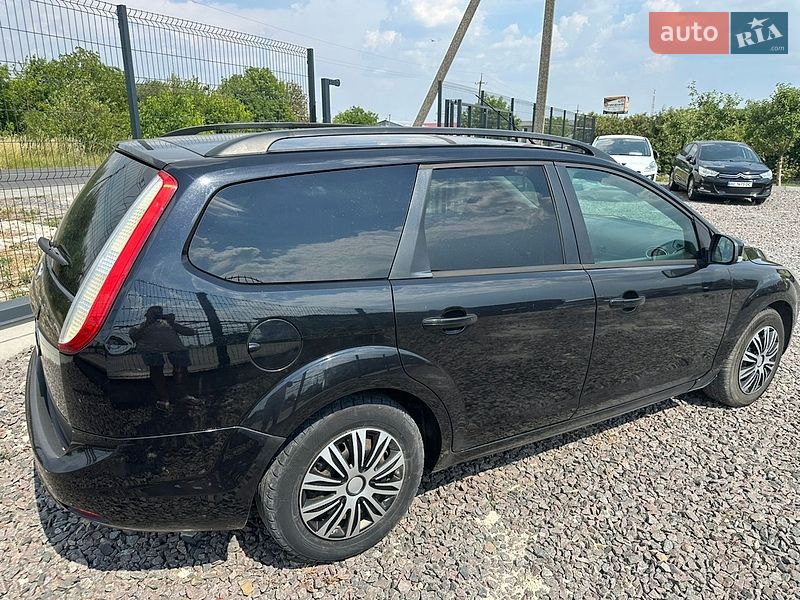 Універсал Ford Focus 2010 в Радехові