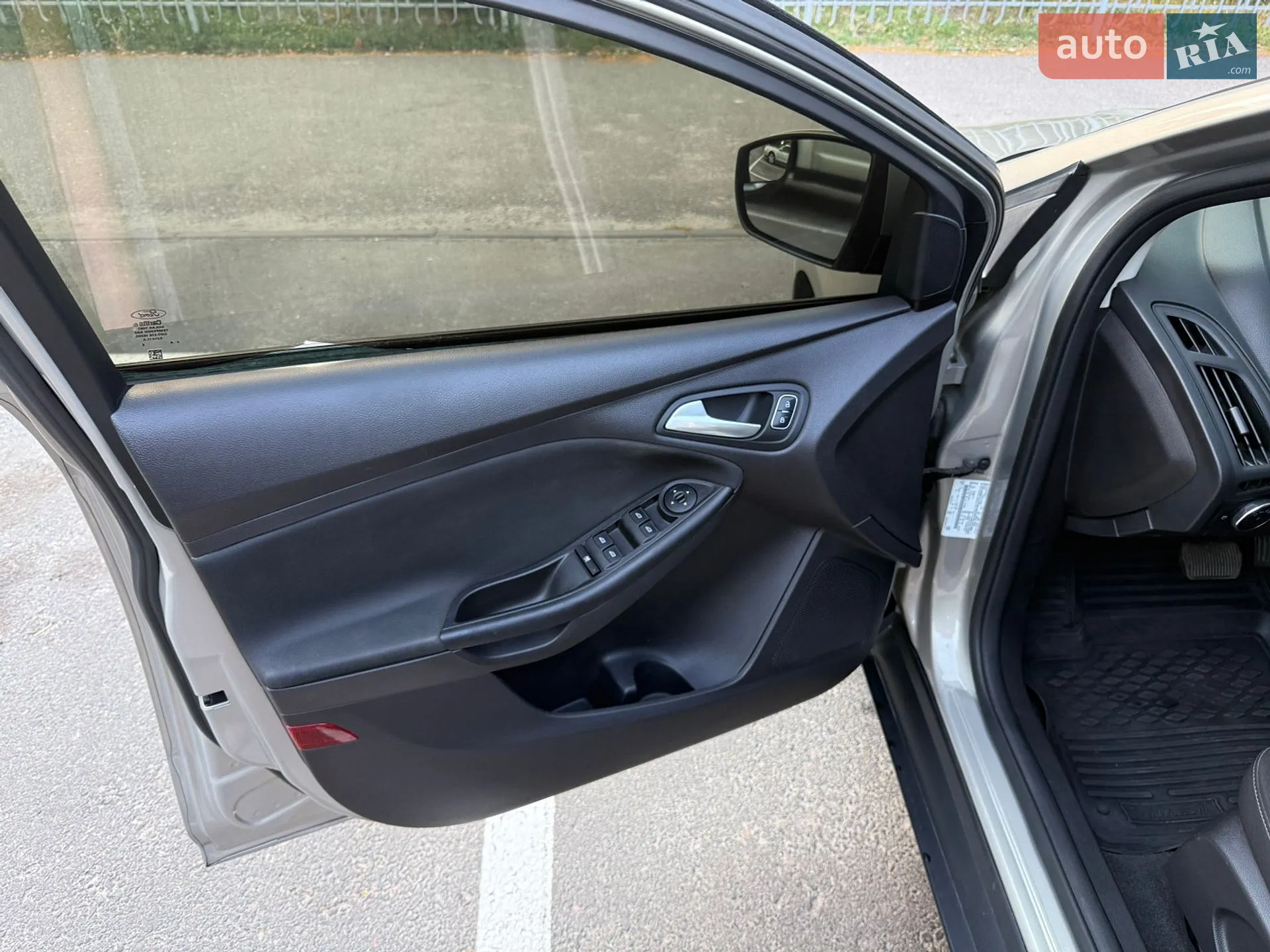 2015 Ford Focus - мініатюра 23